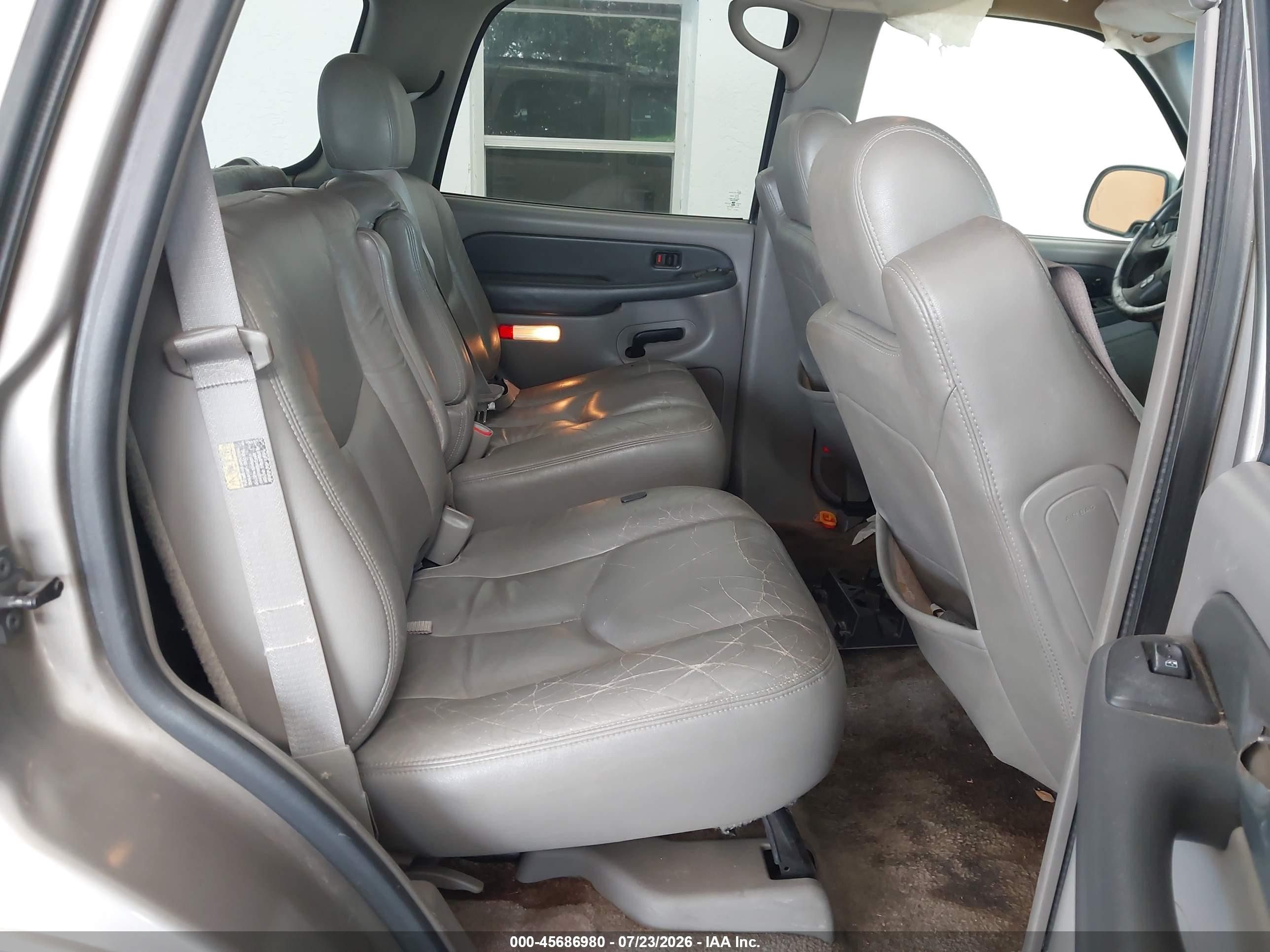 2003 Chevrolet Tahoe Lt Beige vin: 1GNEC13Z53R110983