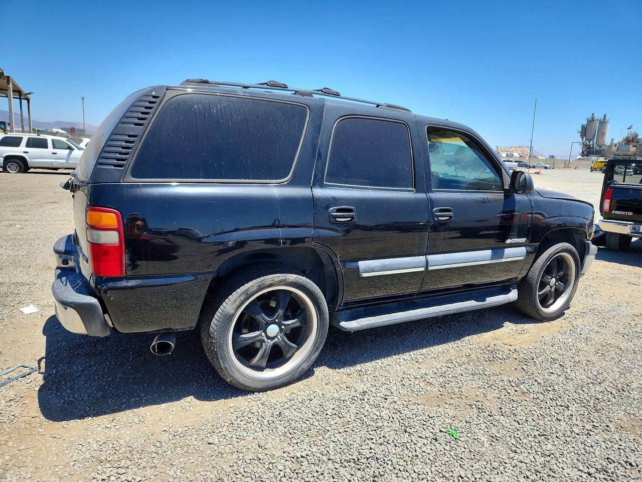 2003 Chevrolet Tahoe C1500 Black vin: 1GNEC13Z53R200344