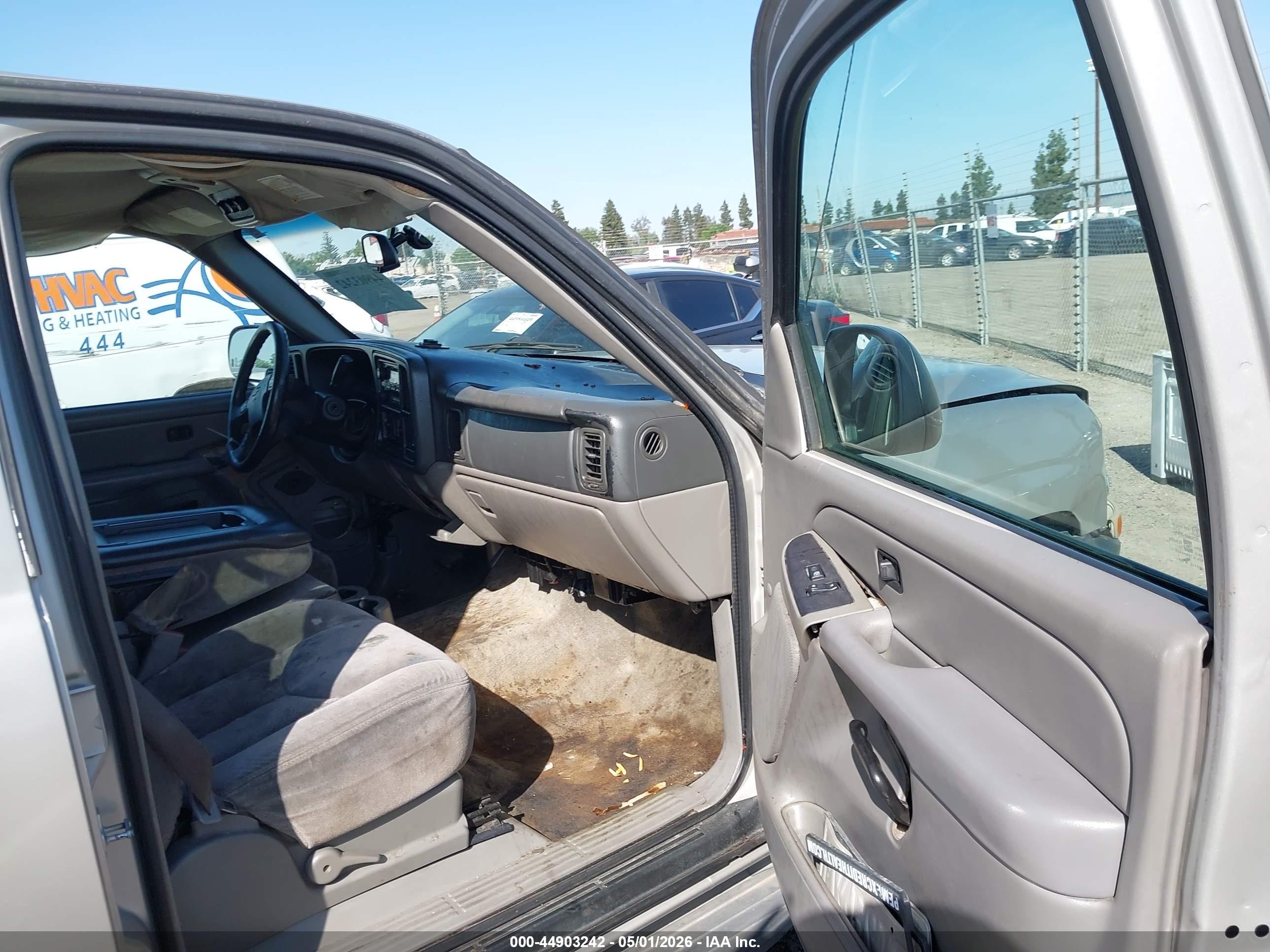 2006 Chevrolet Tahoe Ls Champagne vin: 1GNEC13Z56J119508
