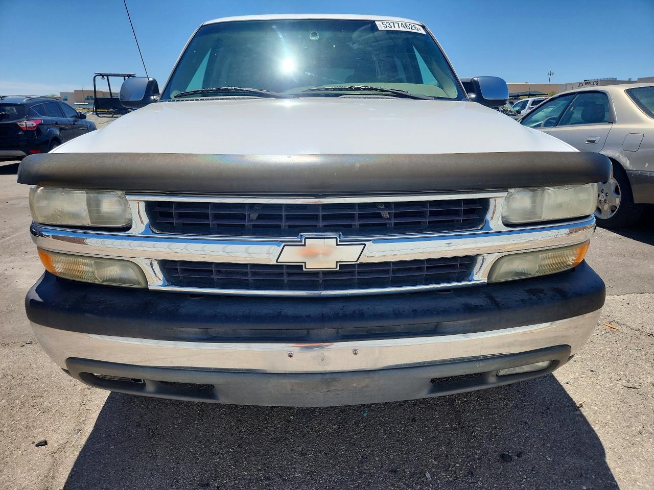 2002 Chevrolet Tahoe C1500 White vin: 1GNEC13Z62R168597