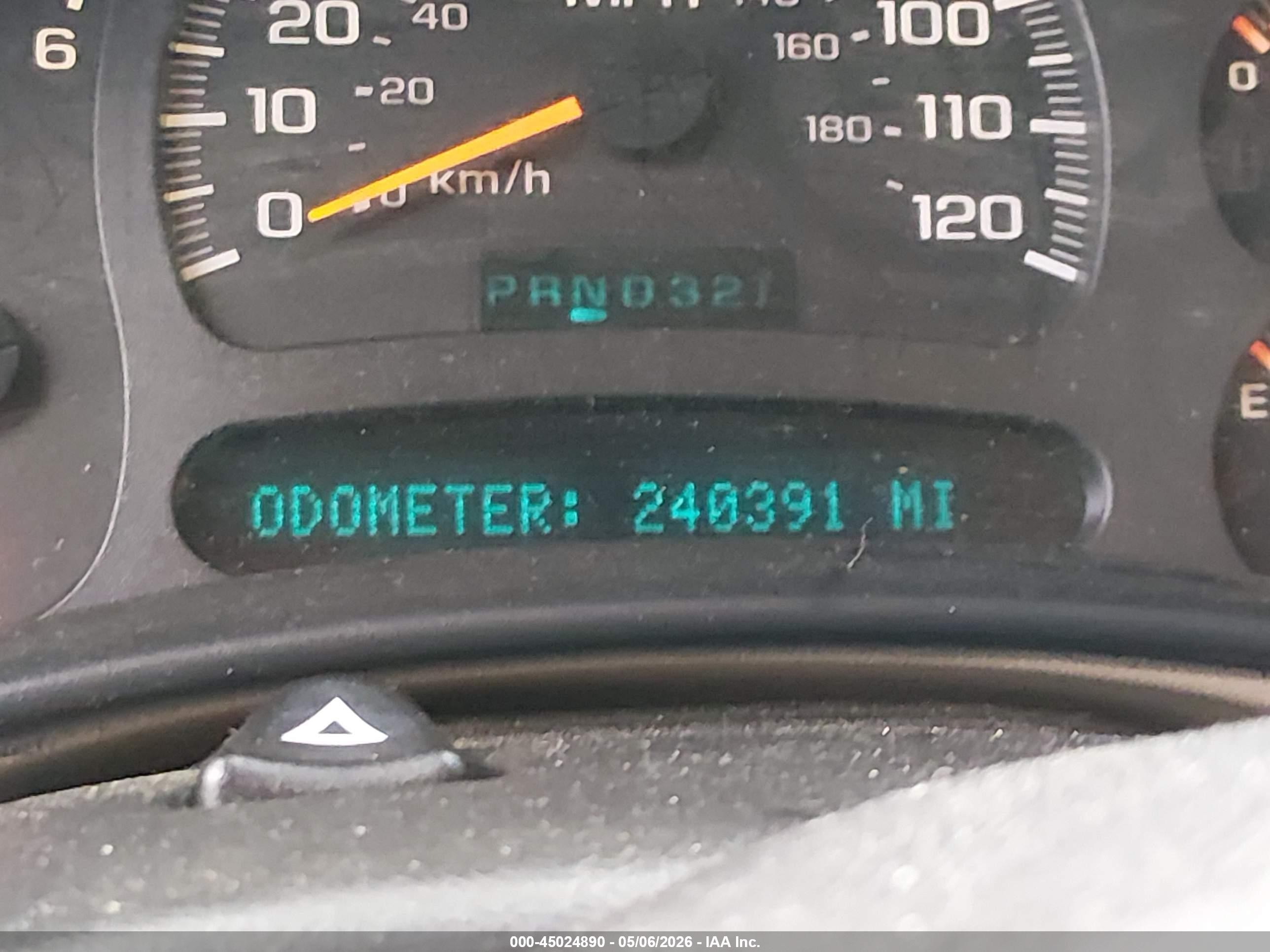 2003 Chevrolet Tahoe Ls Красный vin: 1GNEC13Z63J228720
