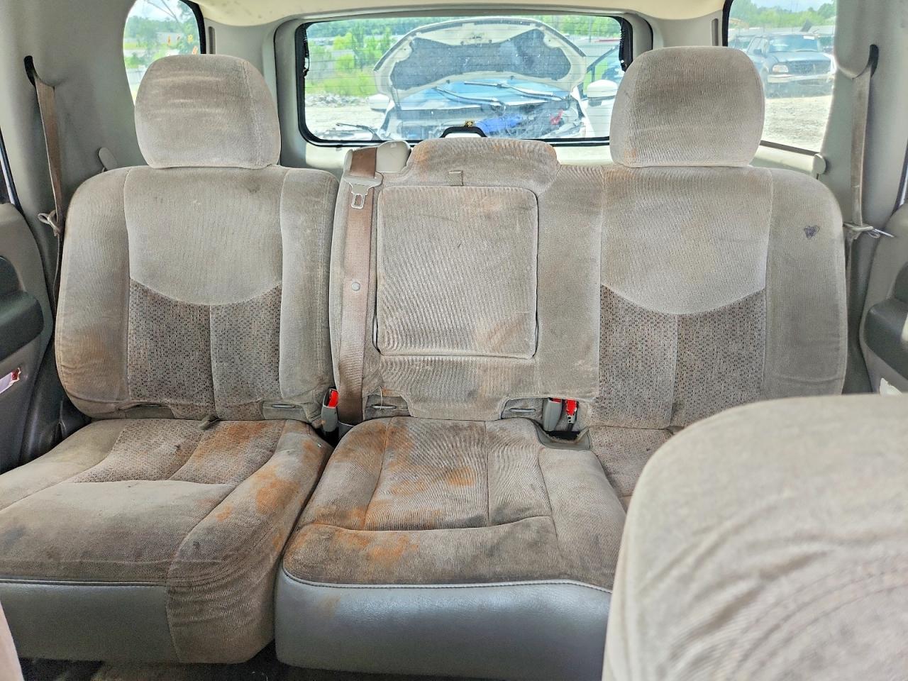 2003 Chevrolet Tahoe C1500 White vin: 1GNEC13Z63R132474