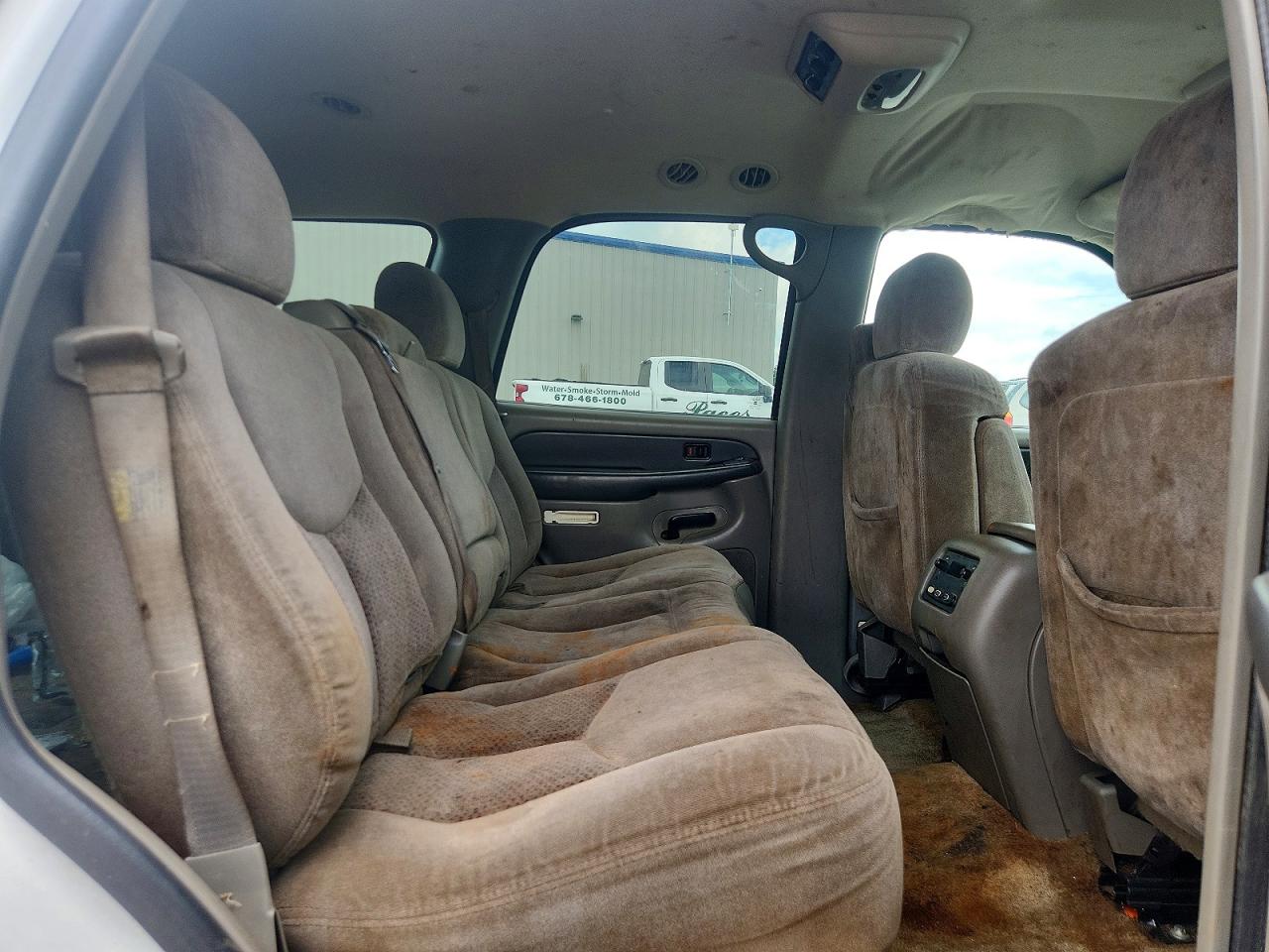 2003 Chevrolet Tahoe C1500 White vin: 1GNEC13Z63R132474