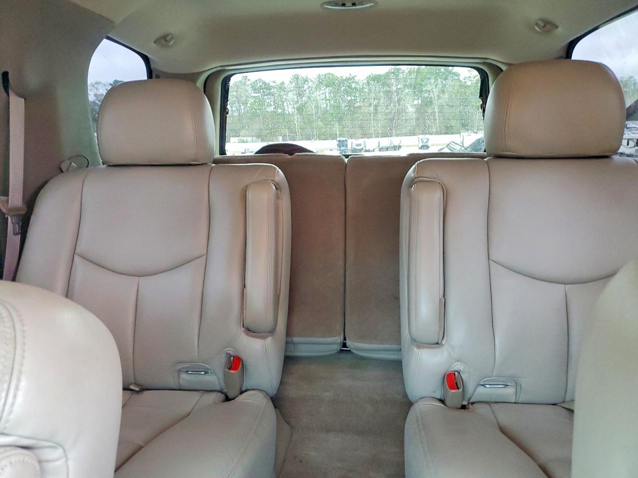 2004 Chevrolet Tahoe C1500 Tan vin: 1GNEC13Z64J135486