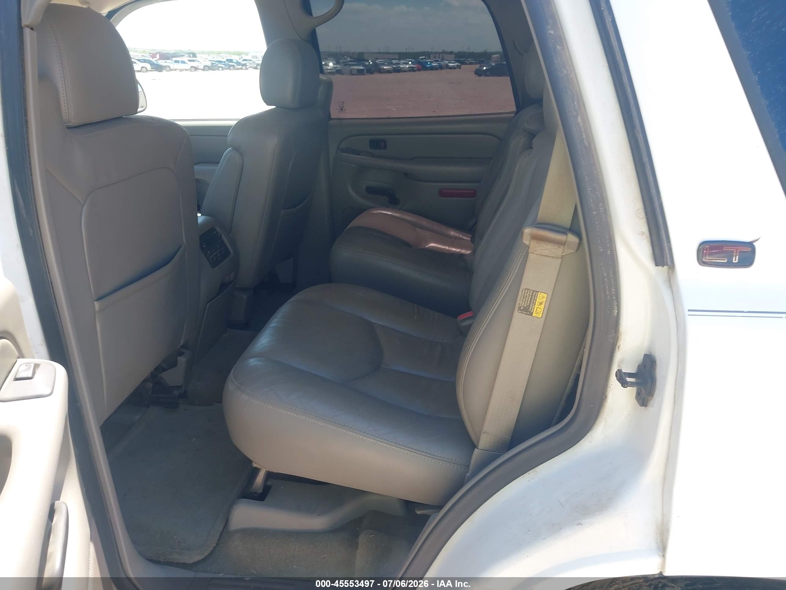 2004 Chevrolet Tahoe Lt White vin: 1GNEC13Z64J169461