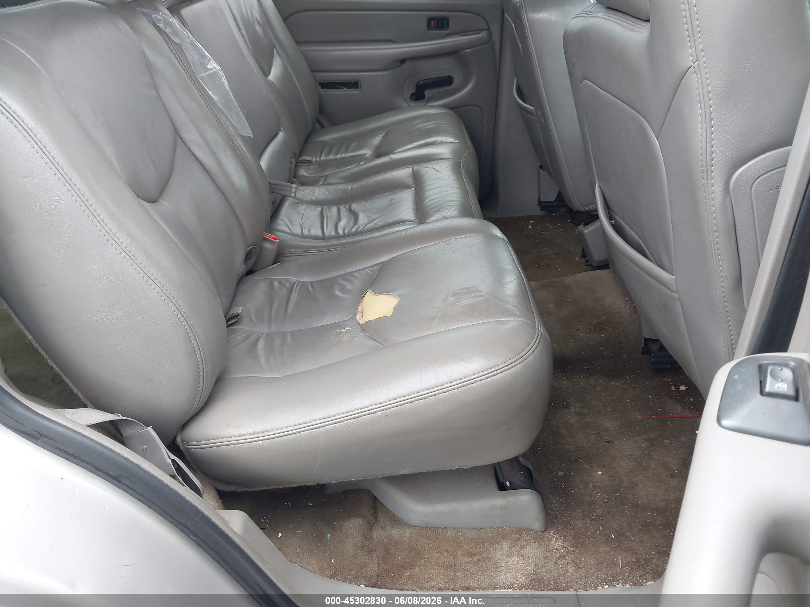 2004 Chevrolet Tahoe Lt Beige vin: 1GNEC13Z64J326115