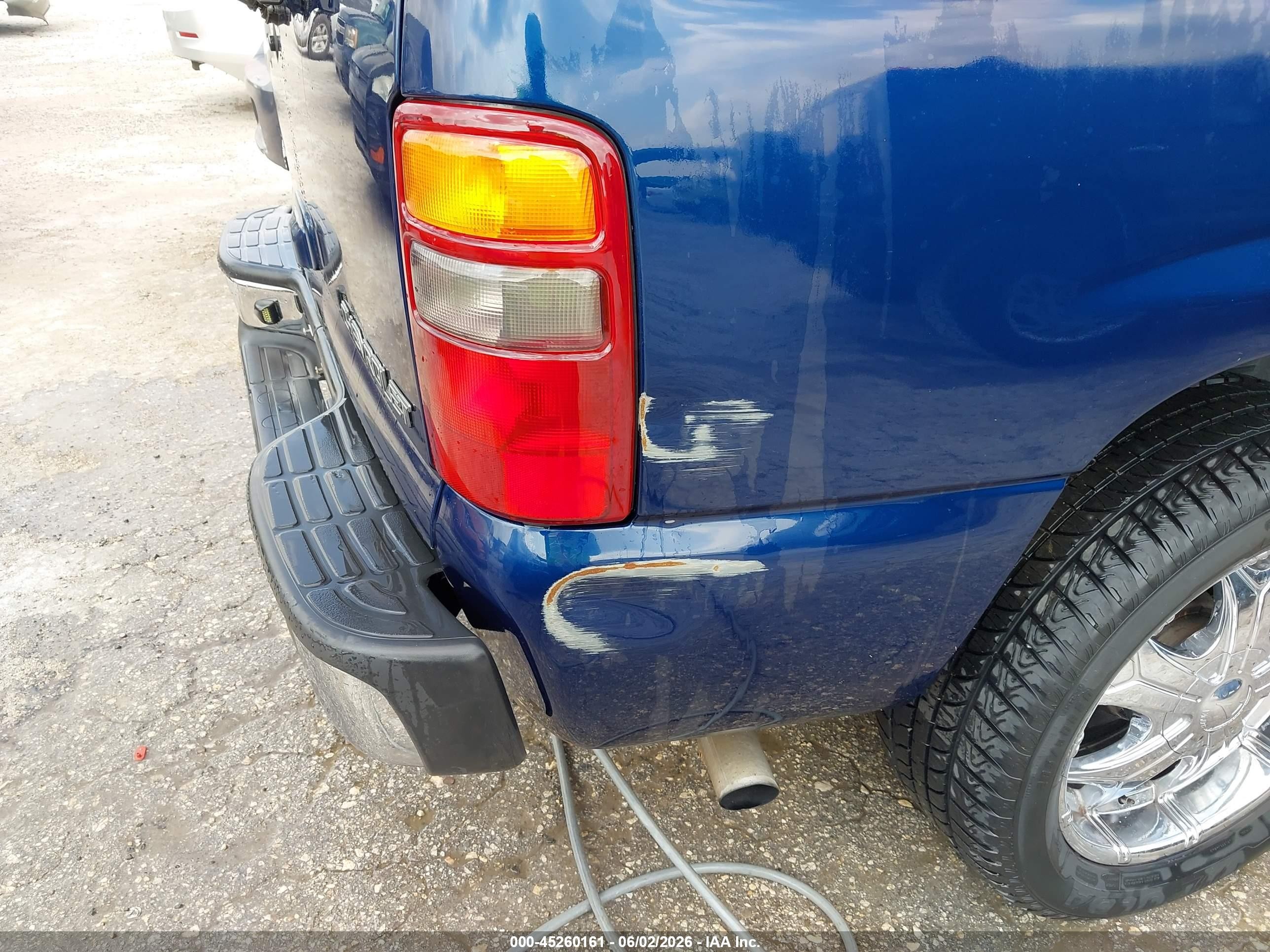 2002 Chevrolet Tahoe Lt Blue vin: 1GNEC13Z72R298629