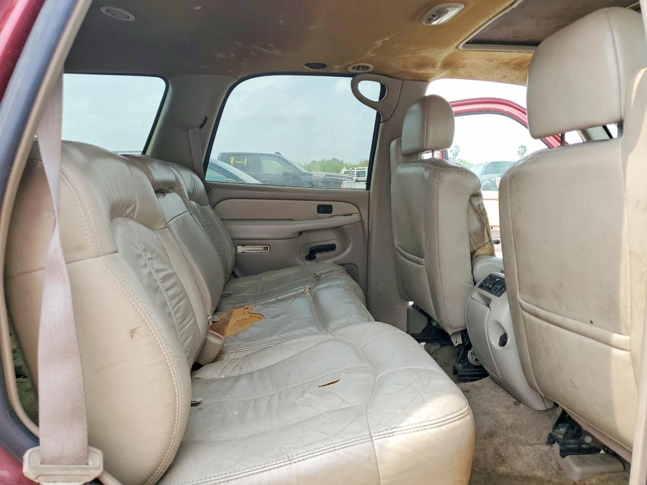 2002 Chevrolet Tahoe Maroon vin: 1GNEC13Z72R324484