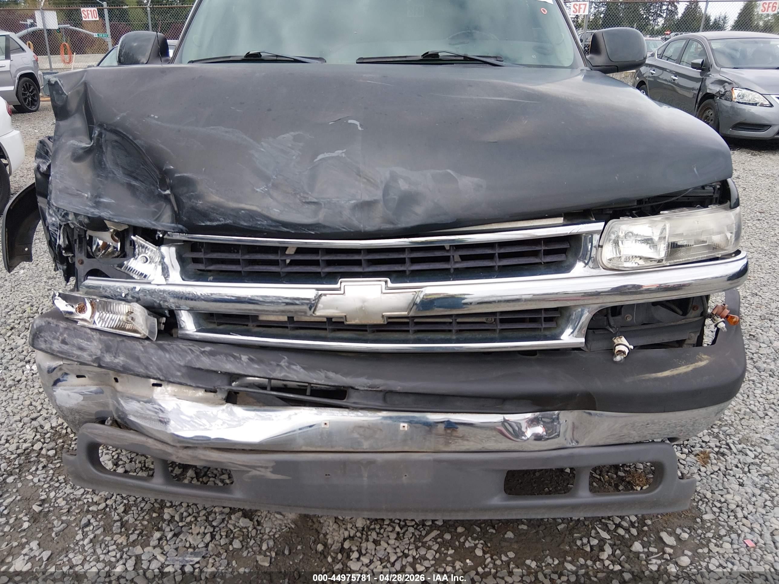 2003 Chevrolet Tahoe Lt Серый vin: 1GNEC13Z73R307816