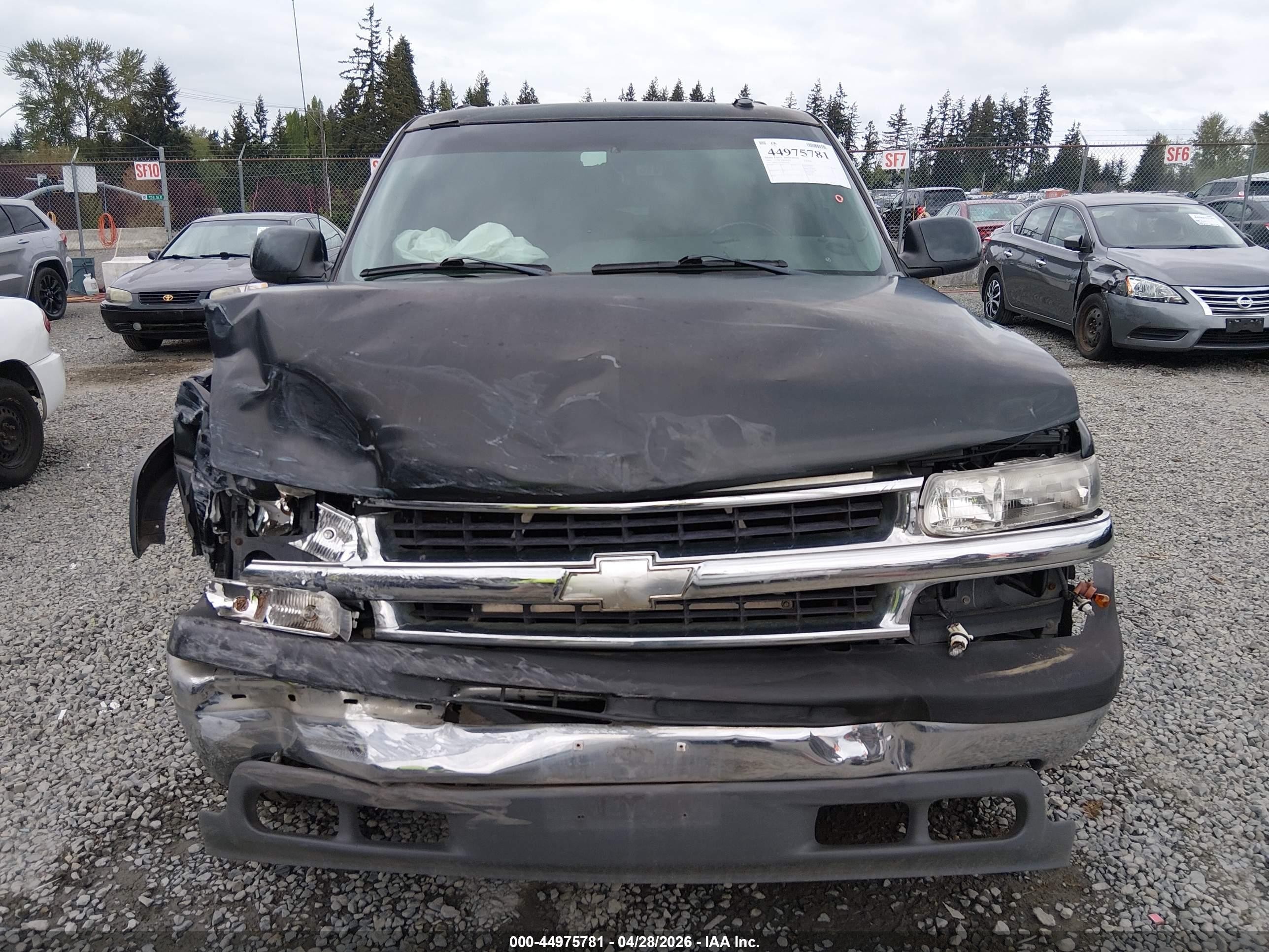 2003 Chevrolet Tahoe Lt Серый vin: 1GNEC13Z73R307816