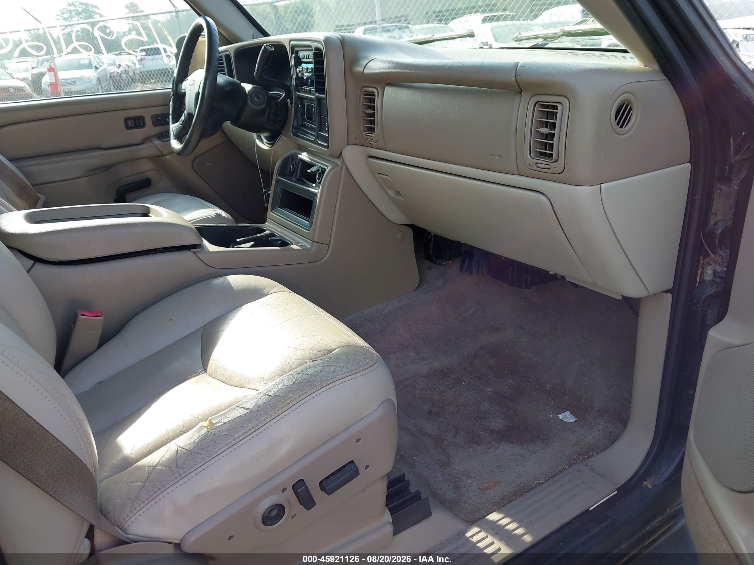 2004 Chevrolet Tahoe Lt Черный vin: 1GNEC13Z74J165600
