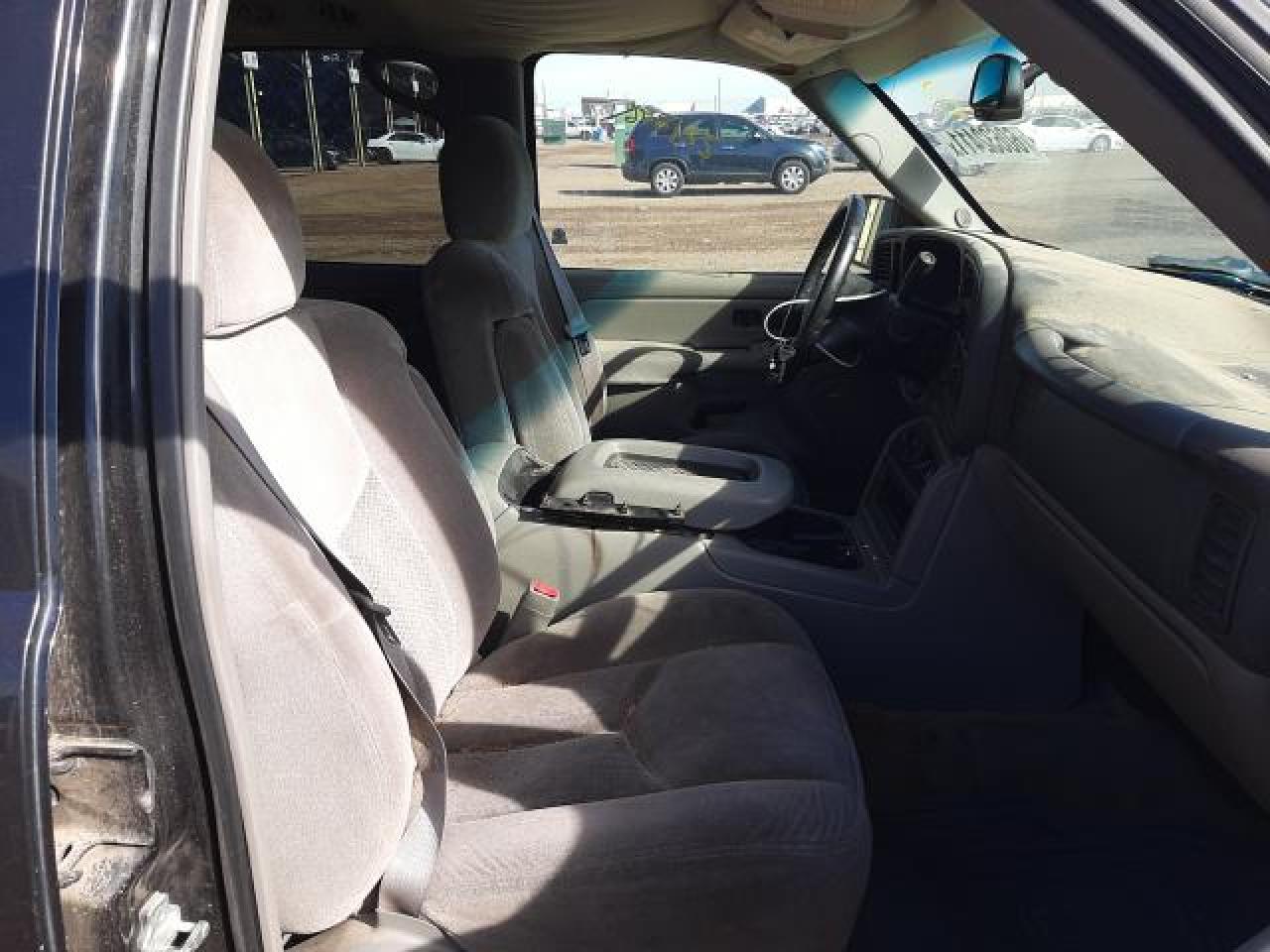 2004 Chevrolet Tahoe C1500 Charcoal vin: 1GNEC13Z74R210469