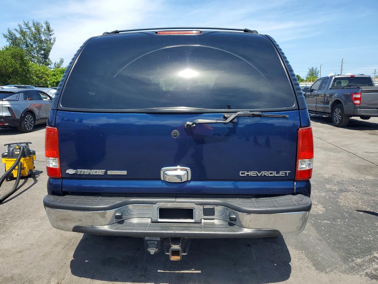 2003 Chevrolet Tahoe C1500 Blue vin: 1GNEC13Z83R303841