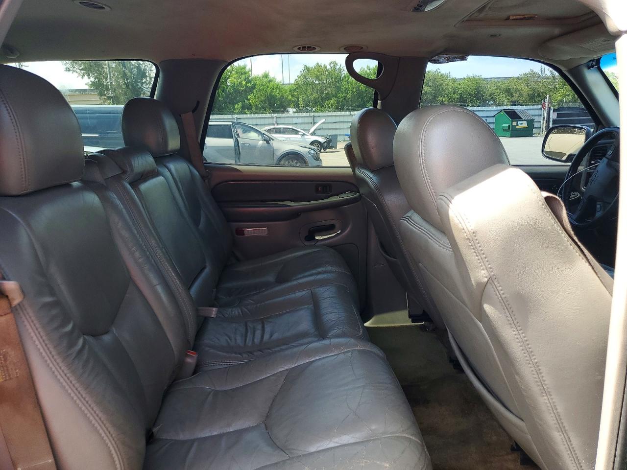 2003 Chevrolet Tahoe C1500 Blue vin: 1GNEC13Z83R303841