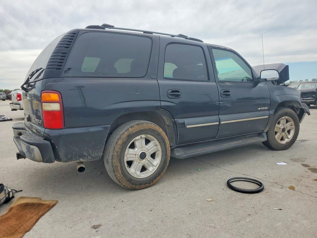 2003 Chevrolet Tahoe C1500 Black vin: 1GNEC13Z83R319117