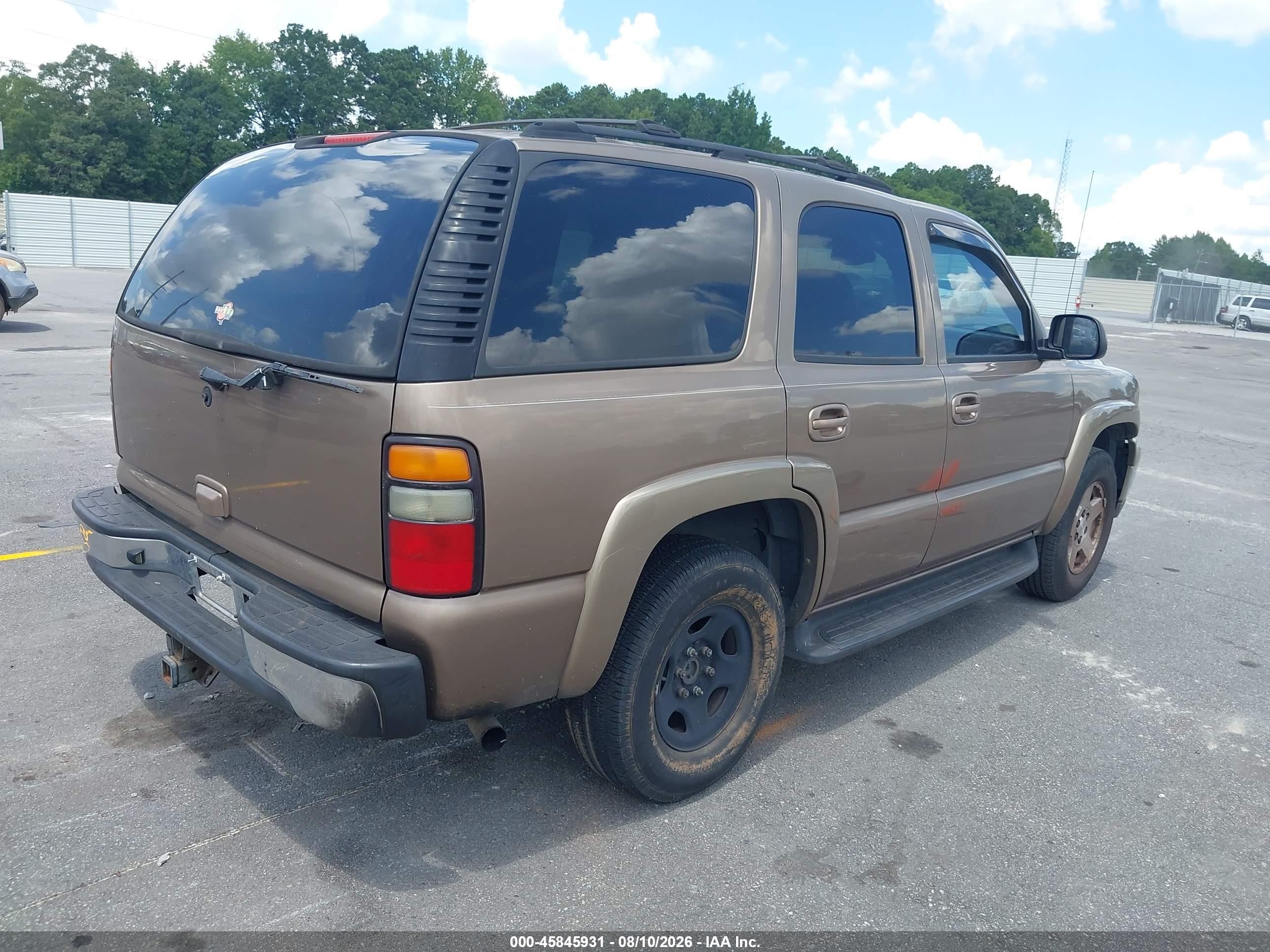 2004 Chevrolet Tahoe Lt Gold vin: 1GNEC13Z84R246929