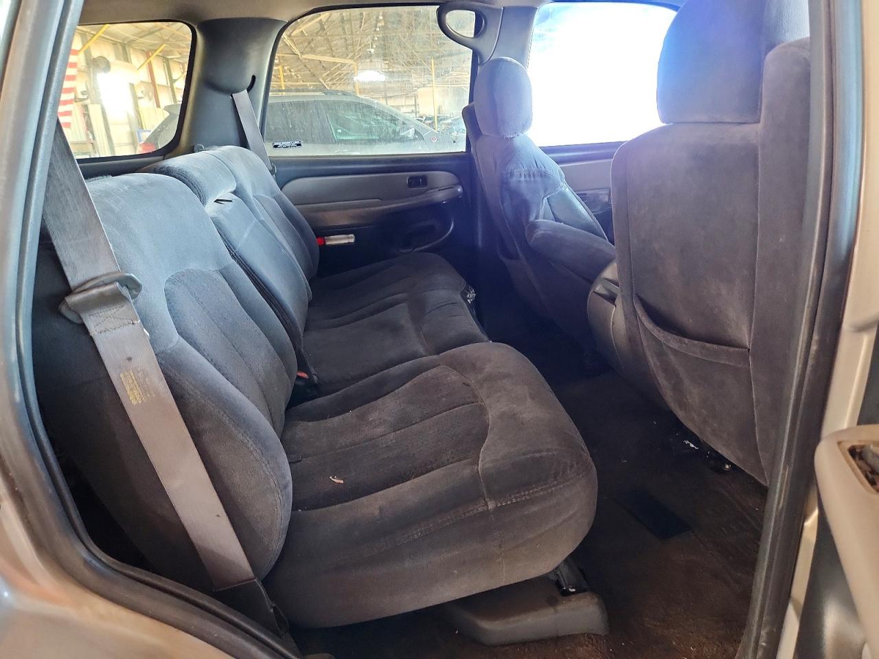 2002 Chevrolet Tahoe C1500 Brown vin: 1GNEC13Z92R227044
