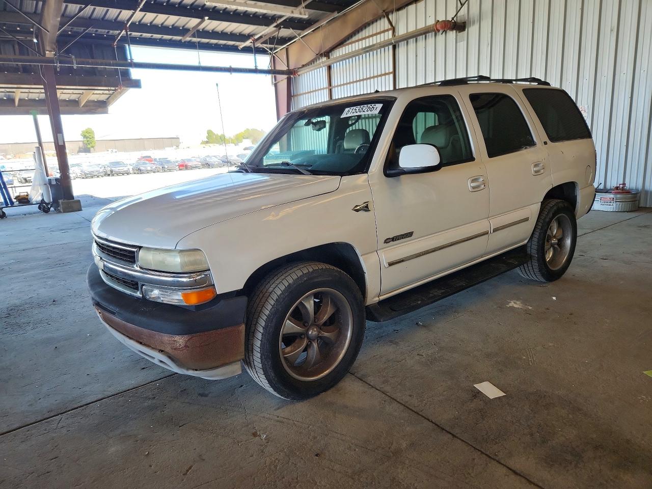 2002 Chevrolet Tahoe C1500 White vin: 1GNEC13Z92R235094