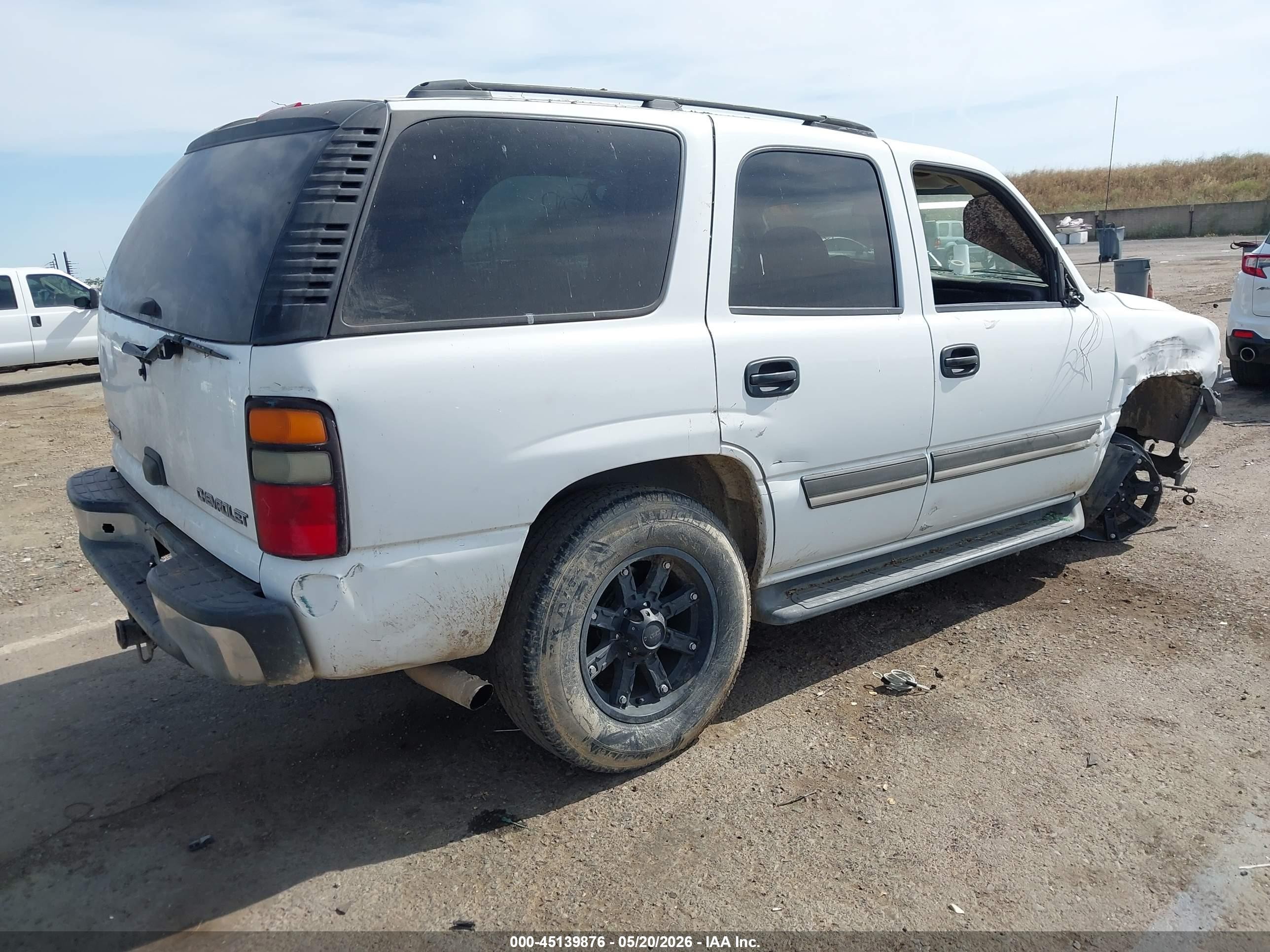 2005 Chevrolet Tahoe Ls Белый vin: 1GNEC13Z95J234062