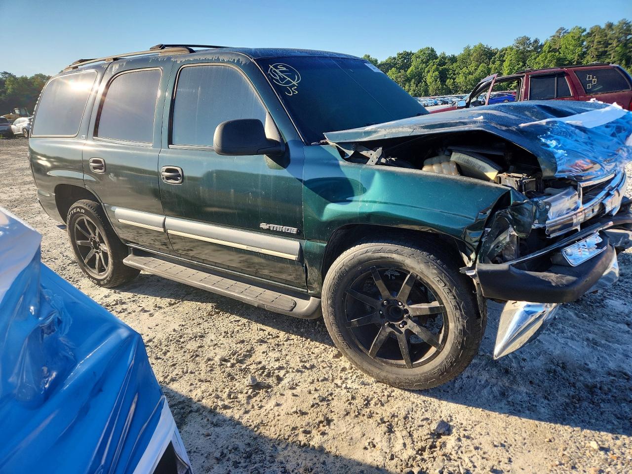 2002 Chevrolet Tahoe C1500 Green vin: 1GNEC13ZX2J322128
