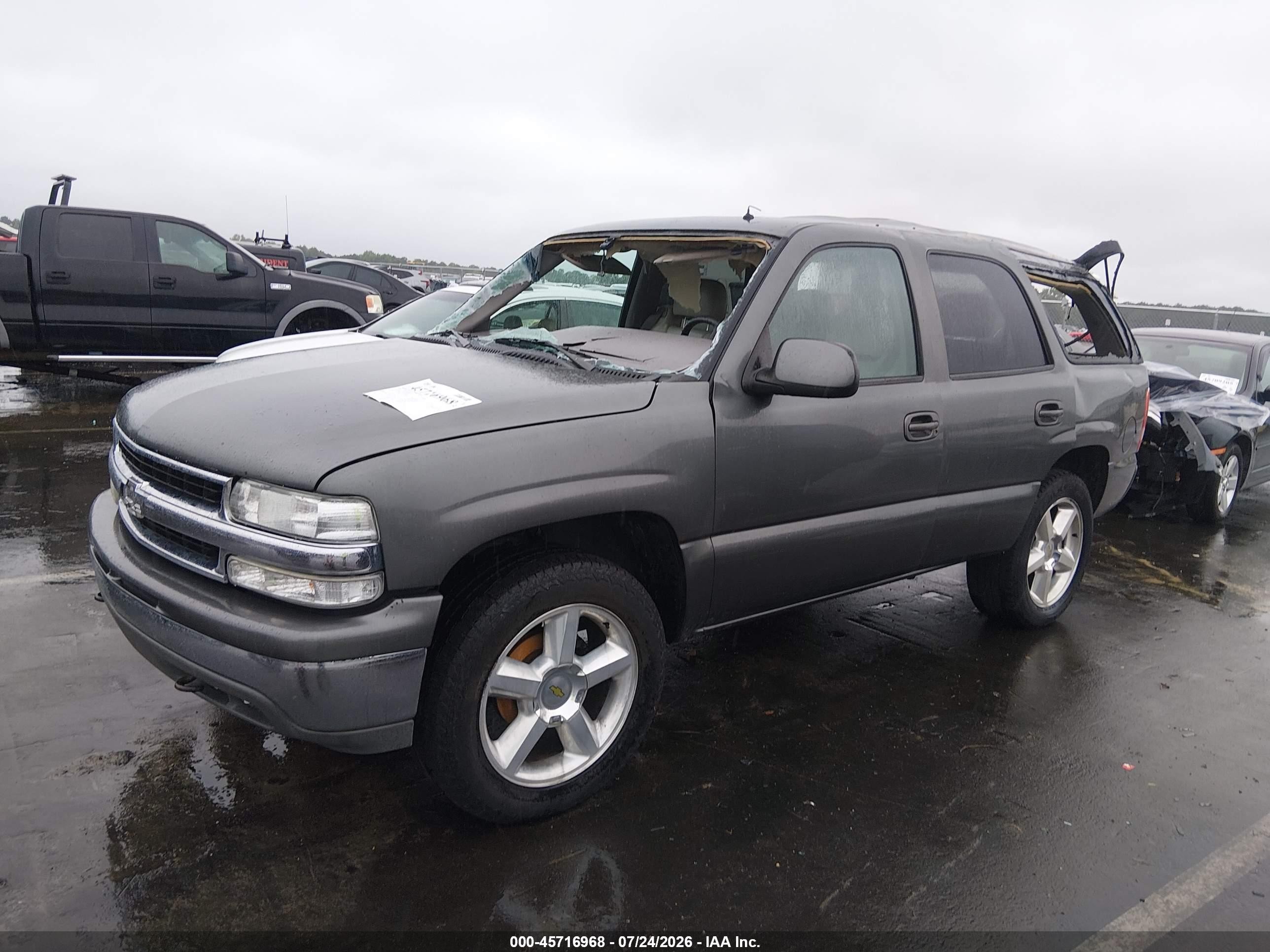 2002 Chevrolet Tahoe Lt Gray vin: 1GNEC13ZX2R136882
