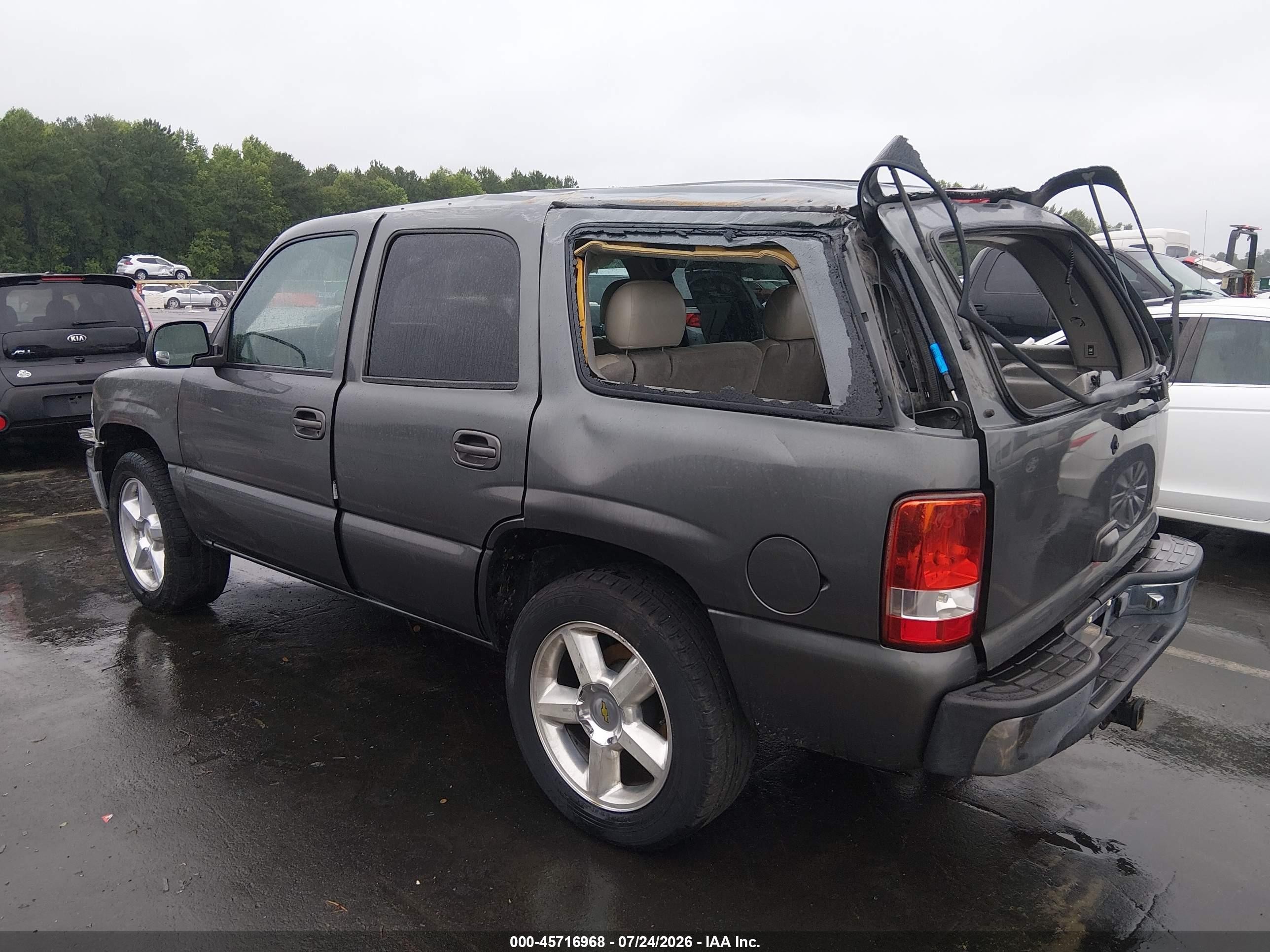 2002 Chevrolet Tahoe Lt Gray vin: 1GNEC13ZX2R136882