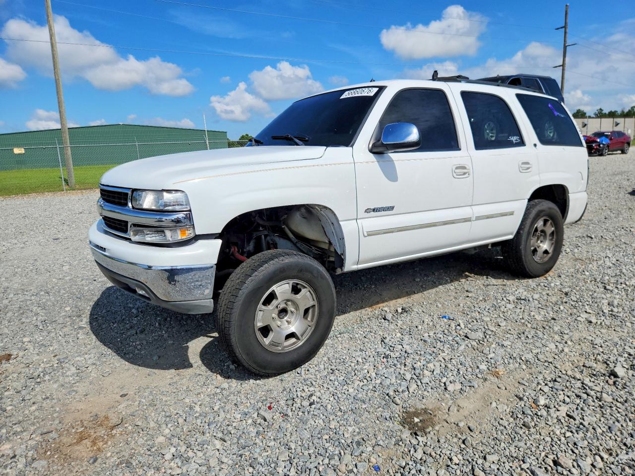 2002 Chevrolet Tahoe C1500 White vin: 1GNEC13ZX2R139068