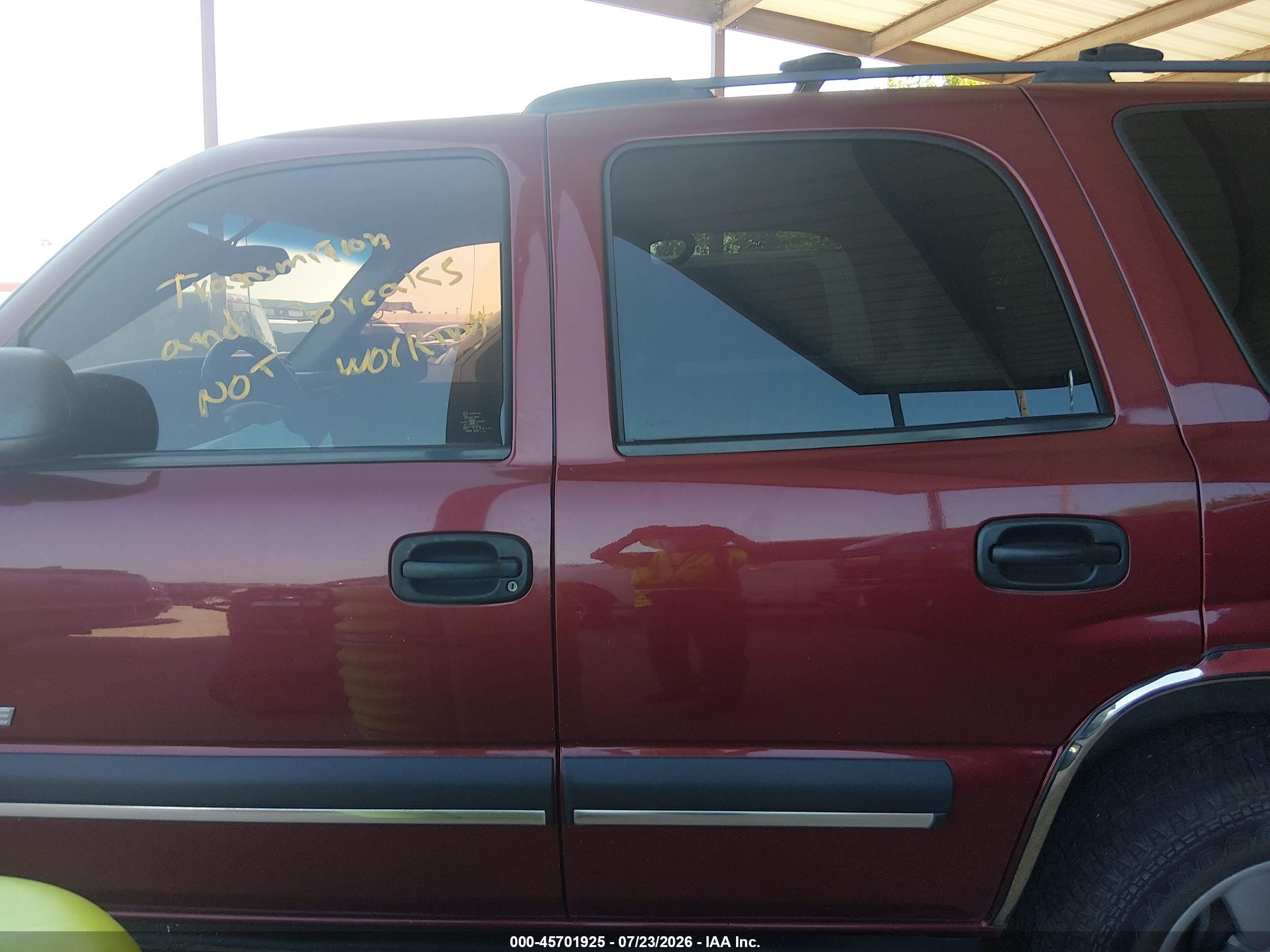 2003 Chevrolet Tahoe Ls Maroon vin: 1GNEC13ZX3J279797