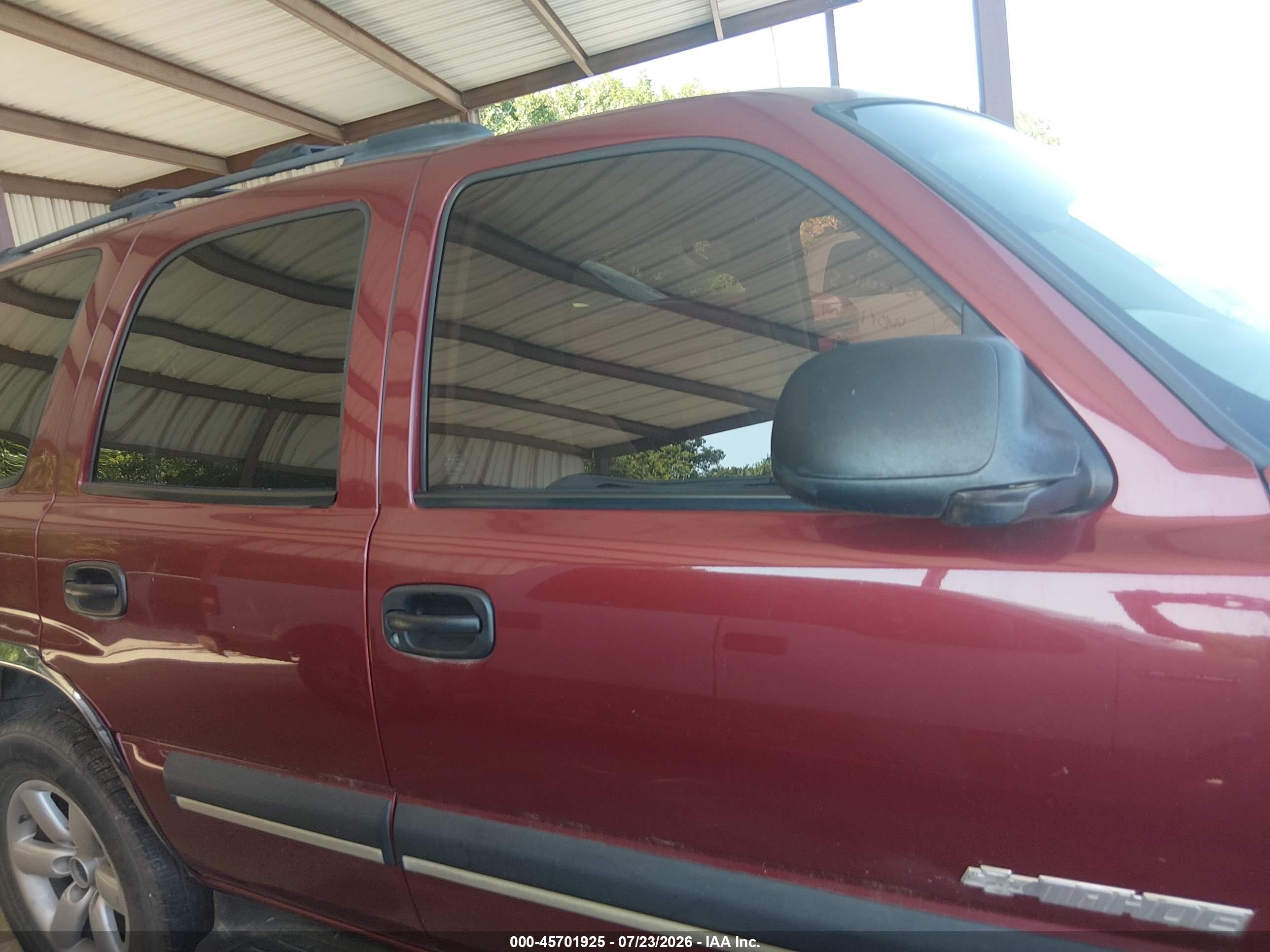 2003 Chevrolet Tahoe Ls Maroon vin: 1GNEC13ZX3J279797