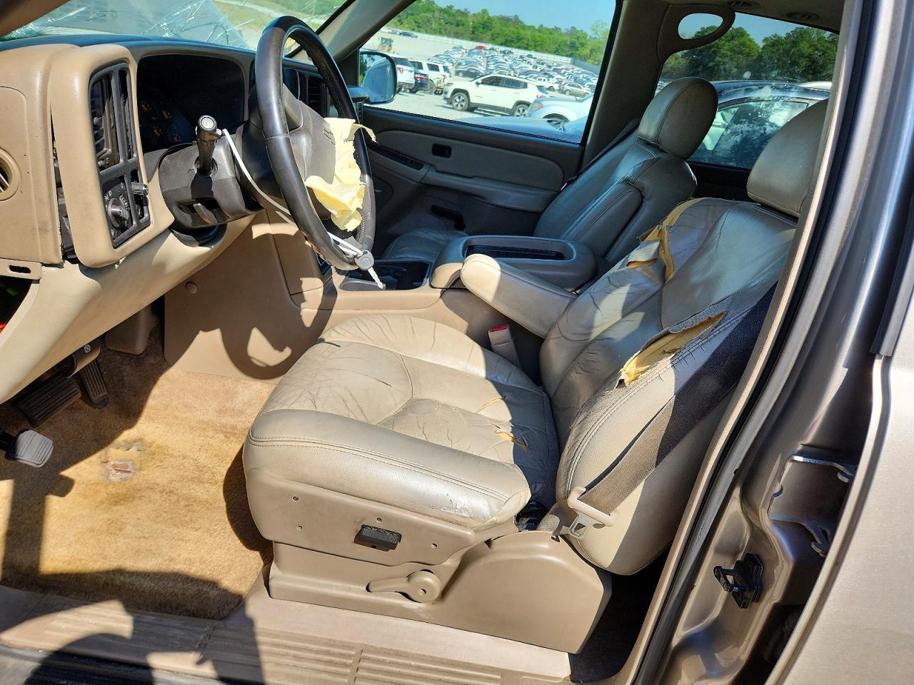 2003 Chevrolet Tahoe C1500 Золотой vin: 1GNEC13ZX3J292582