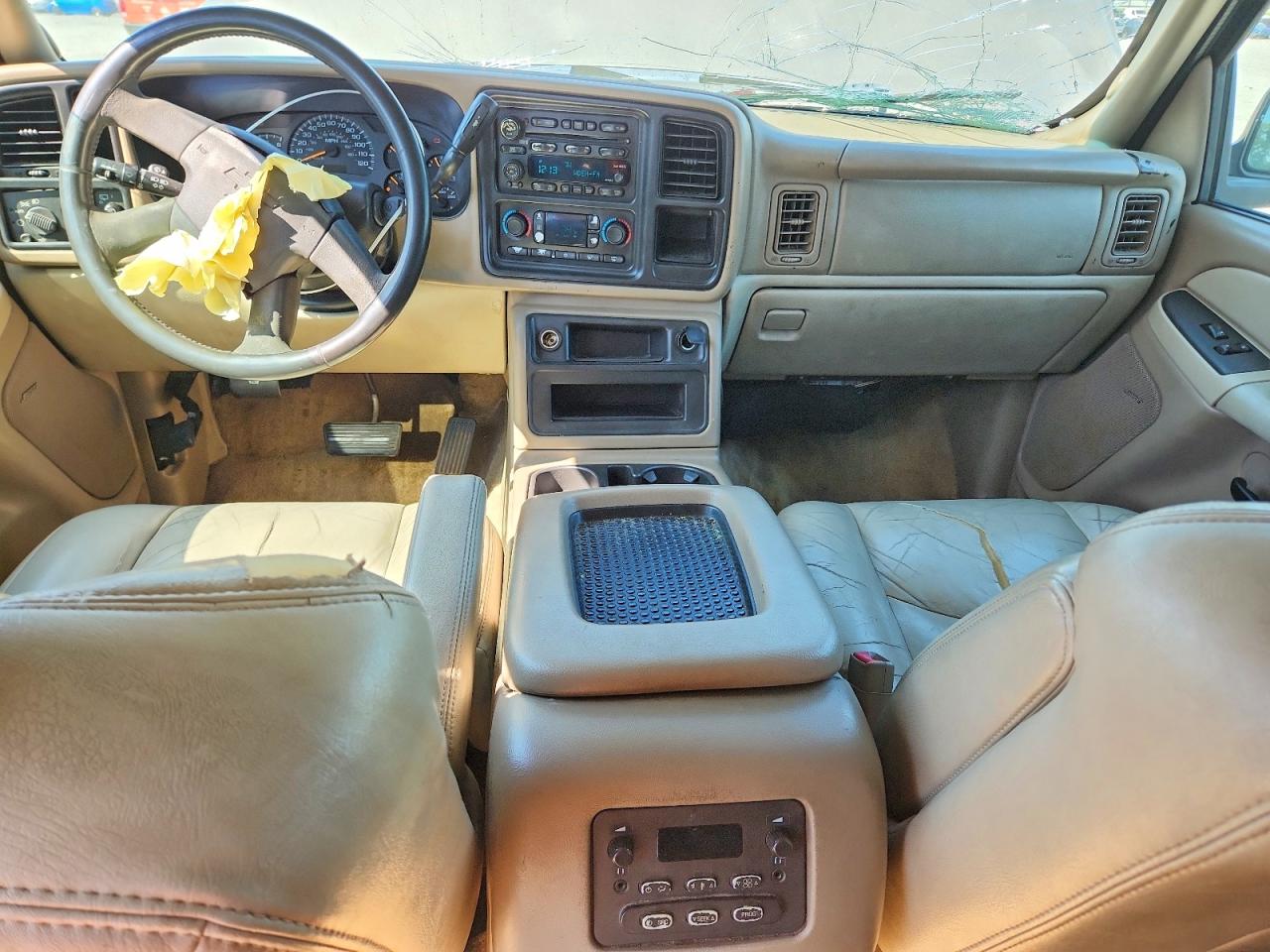 2003 Chevrolet Tahoe C1500 Золотой vin: 1GNEC13ZX3J292582