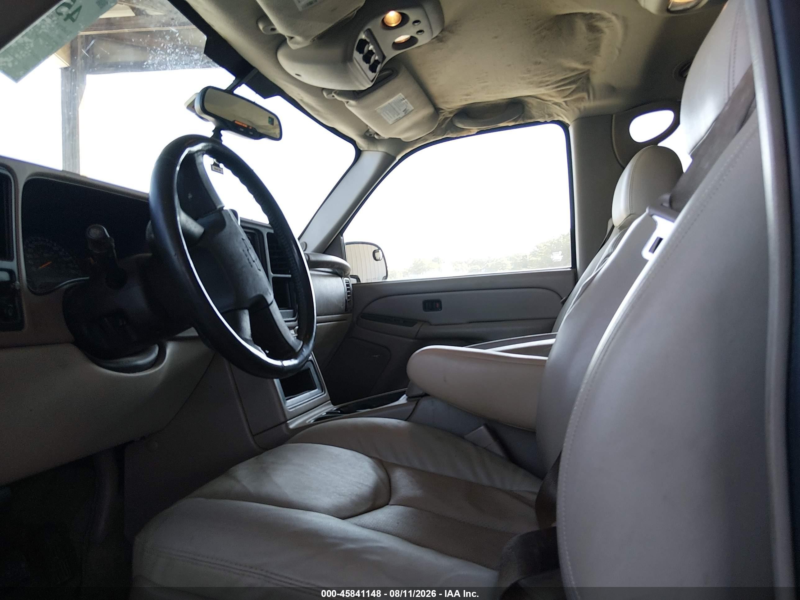 2004 Chevrolet Tahoe Ls Черный vin: 1GNEC13ZX4J290462