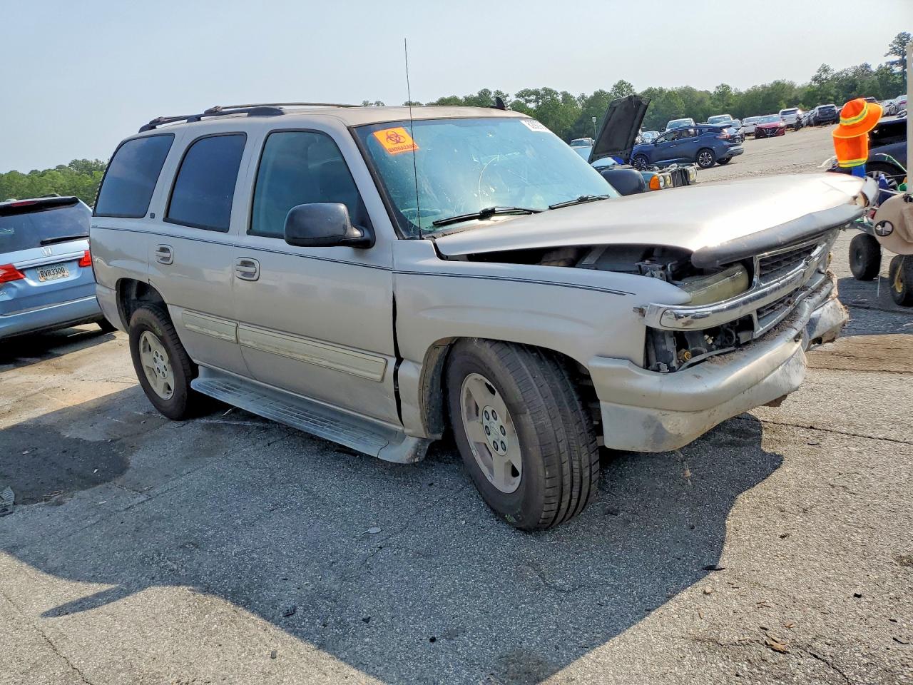 2006 Chevrolet Tahoe C1500 Beige vin: 1GNEC13ZX6R108456