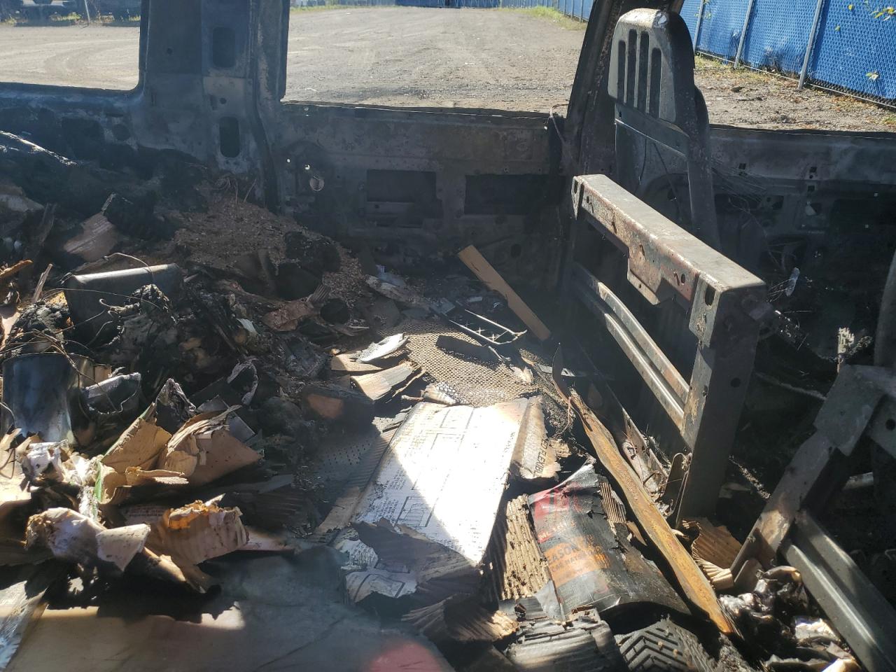1993 Chevrolet Suburban C1500 Burn vin: 1GNEC16K2PJ392261
