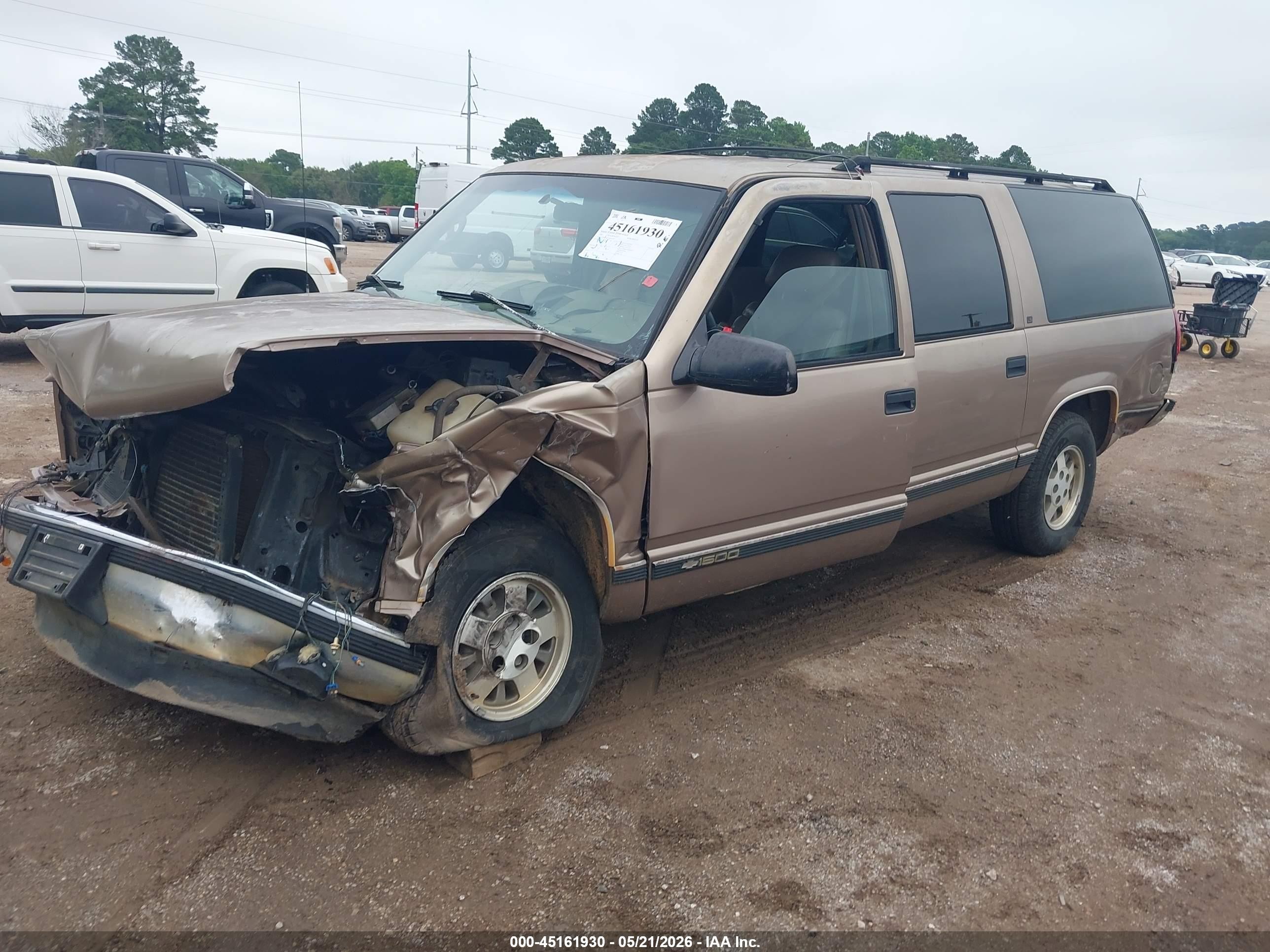 1995 Chevrolet Suburban C1500 Tan vin: 1GNEC16K3SJ301281