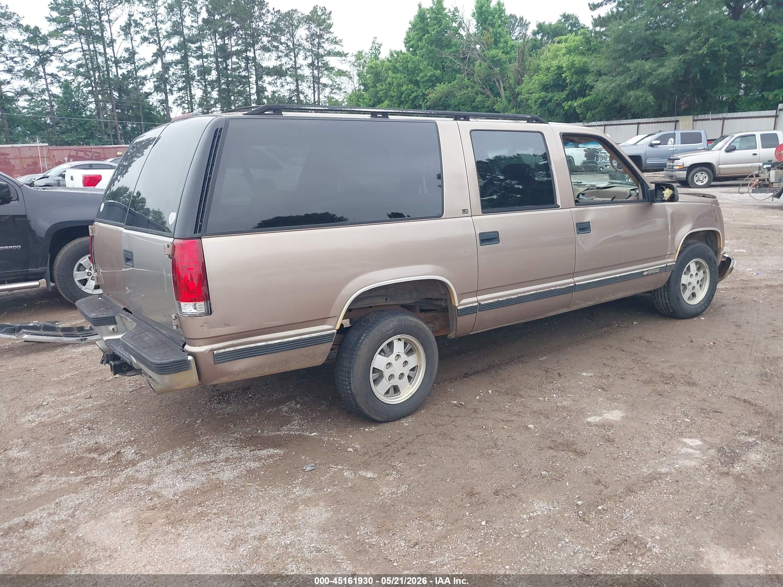 1995 Chevrolet Suburban C1500 Tan vin: 1GNEC16K3SJ301281