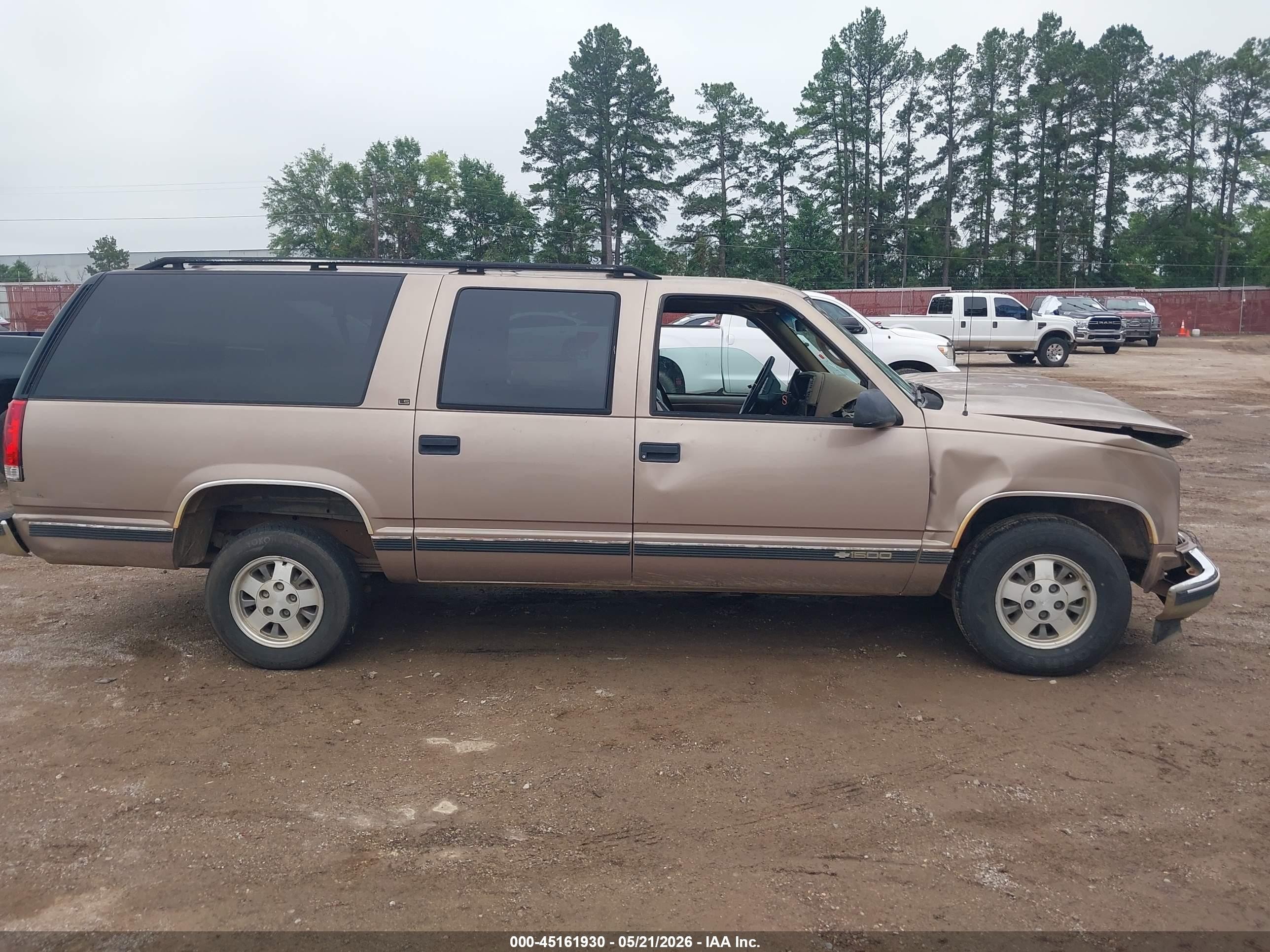 1995 Chevrolet Suburban C1500 Tan vin: 1GNEC16K3SJ301281