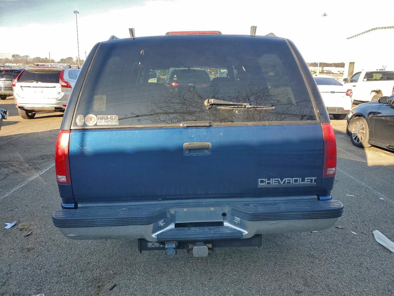 1995 Chevrolet Suburban C1500 Blue vin: 1GNEC16K3SJ326066