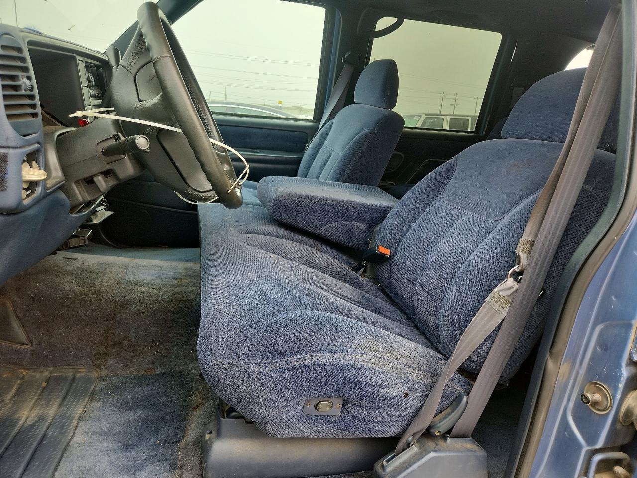 1995 Chevrolet Suburban C1500 Blue vin: 1GNEC16K4SJ318879