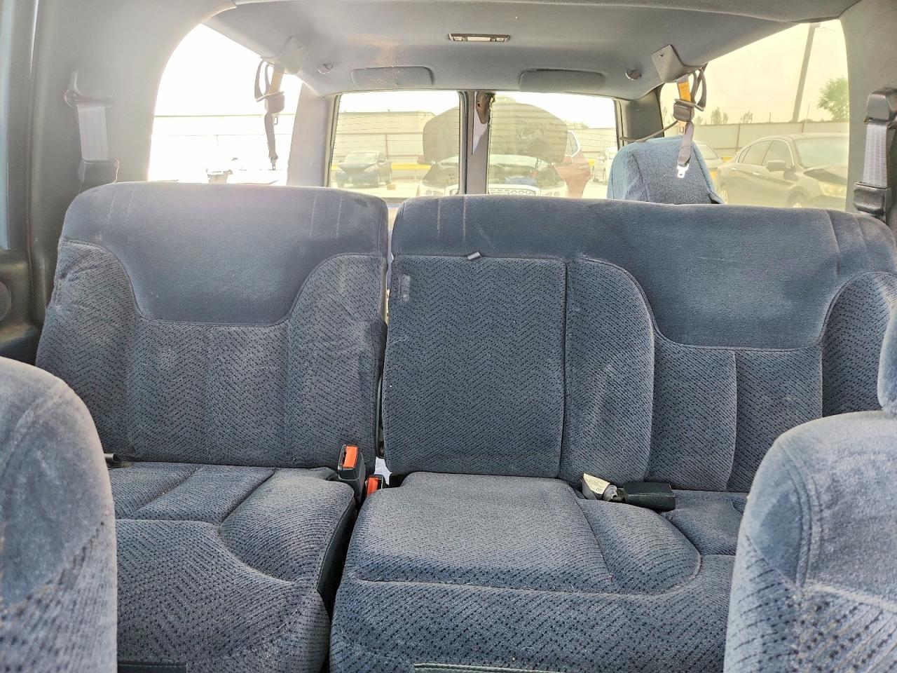 1995 Chevrolet Suburban C1500 Blue vin: 1GNEC16K4SJ318879