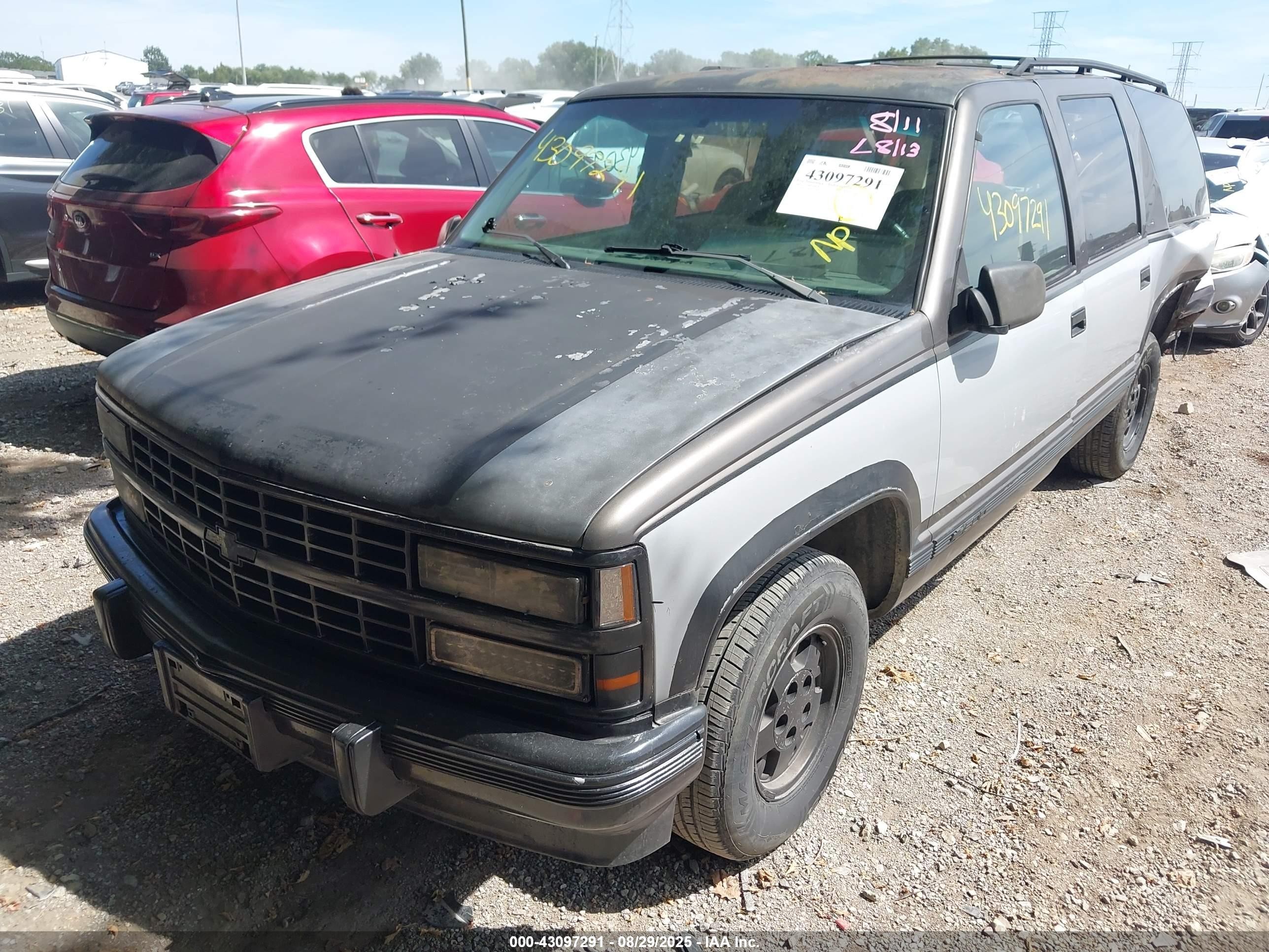 1993 Chevrolet Suburban C1500 Silver vin: 1GNEC16K6PJ375804