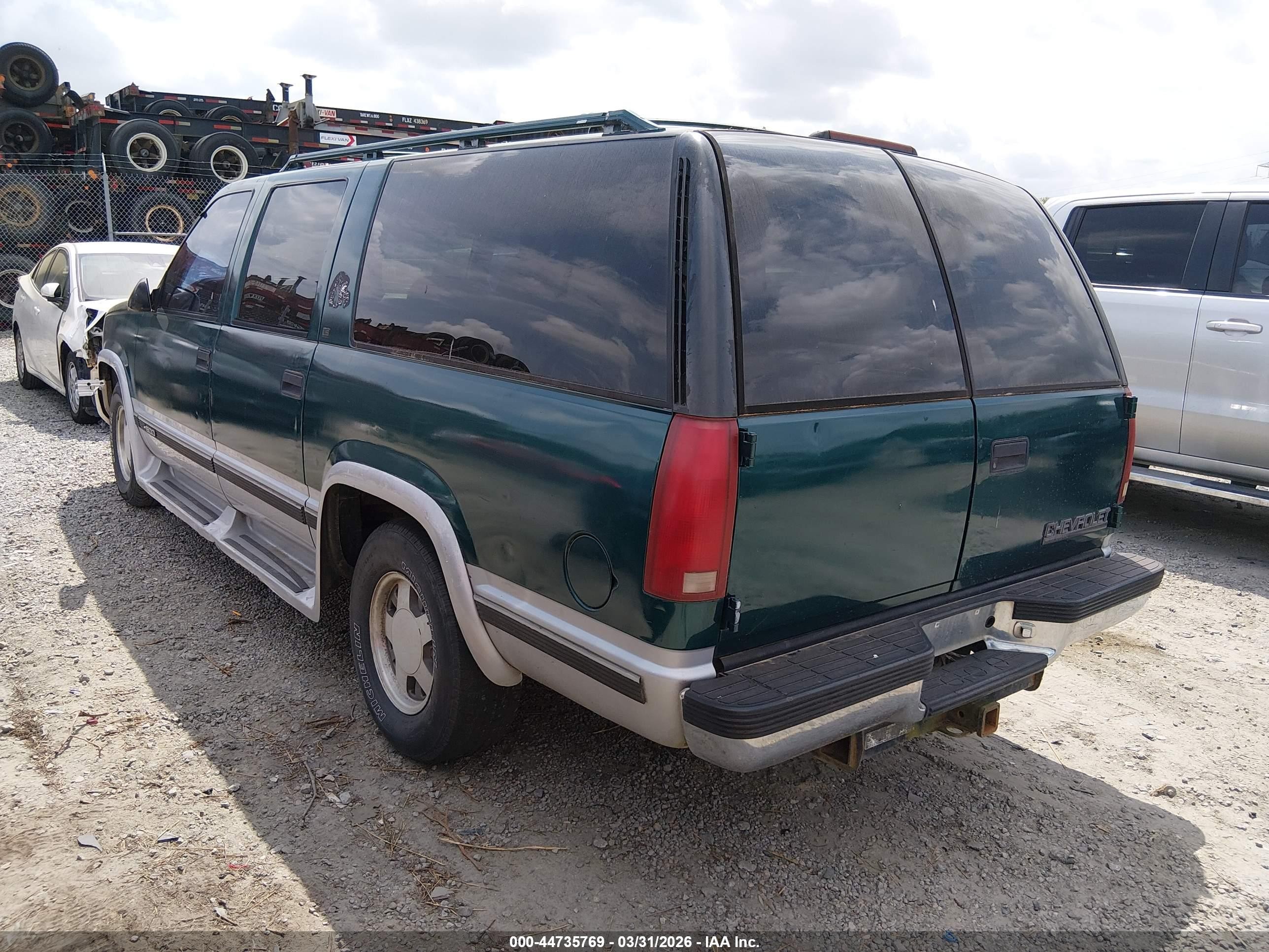 1995 Chevrolet Suburban C1500 Green vin: 1GNEC16K7SJ343176