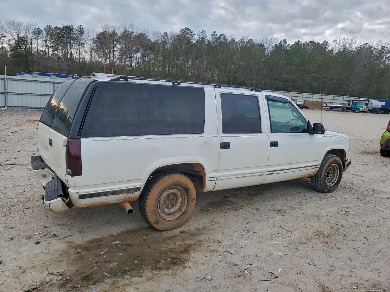 1995 Chevrolet Suburban C1500 Белый vin: 1GNEC16KXSJ342295