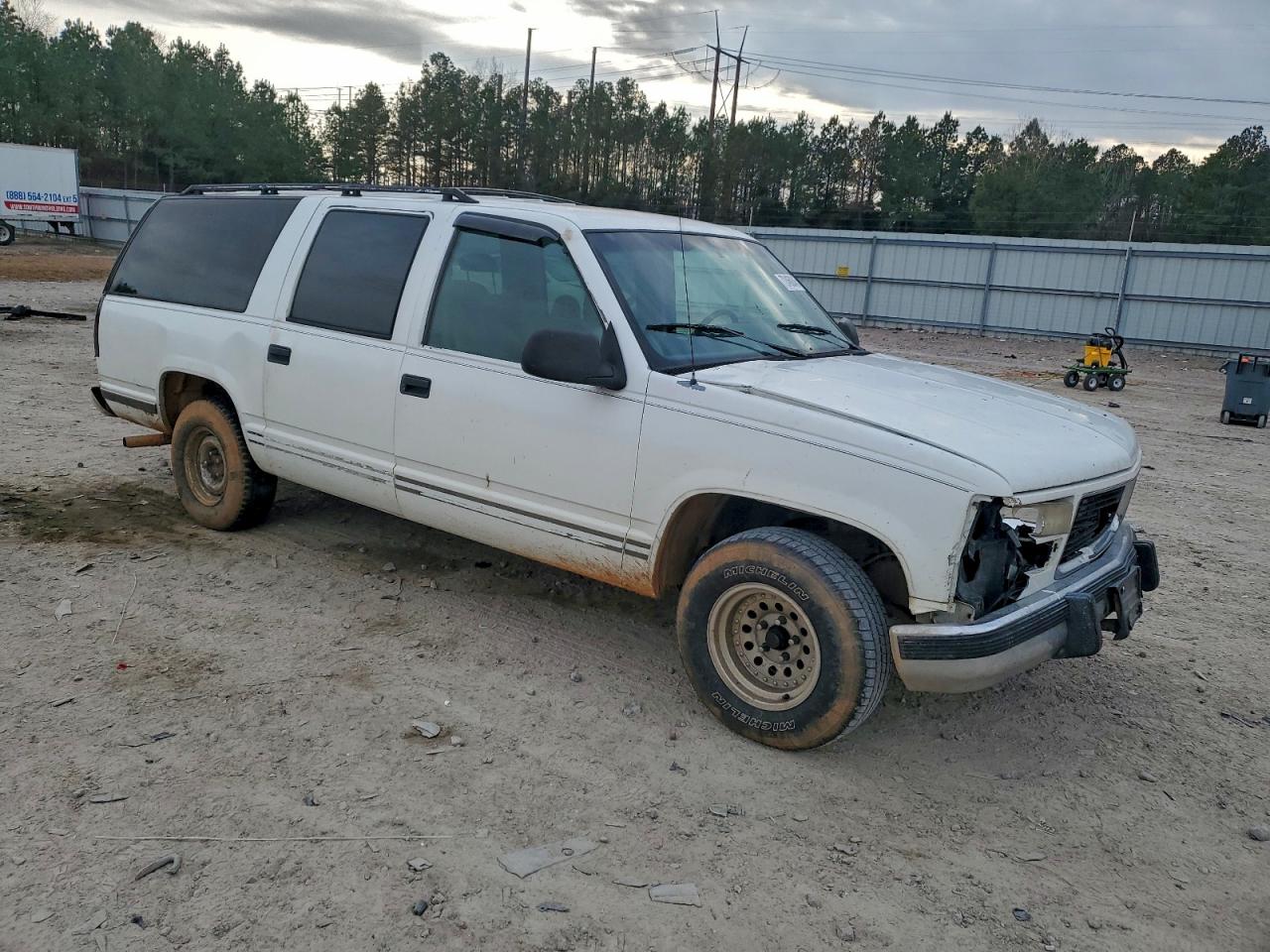 1995 Chevrolet Suburban C1500 Белый vin: 1GNEC16KXSJ342295