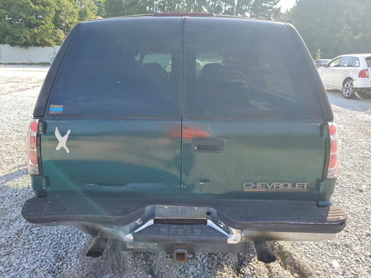 1997 Chevrolet Suburban C1500 Зеленый vin: 1GNEC16R1VJ317335