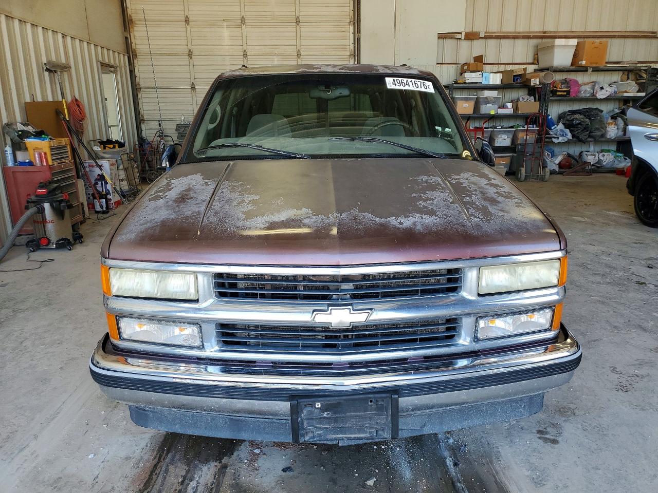 1997 Chevrolet Suburban C1500 Burgundy vin: 1GNEC16R2VJ412275