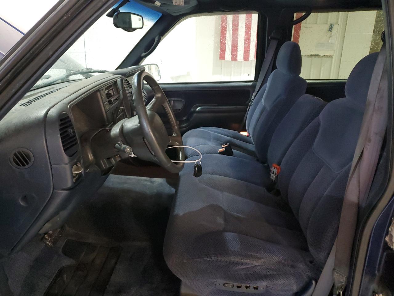 1998 Chevrolet Suburban C1500 Blue vin: 1GNEC16R5WJ361307