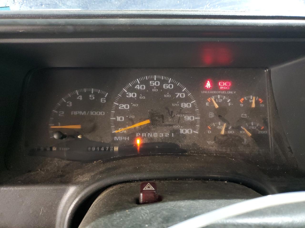 1998 Chevrolet Suburban C1500 Blue vin: 1GNEC16R5WJ361307