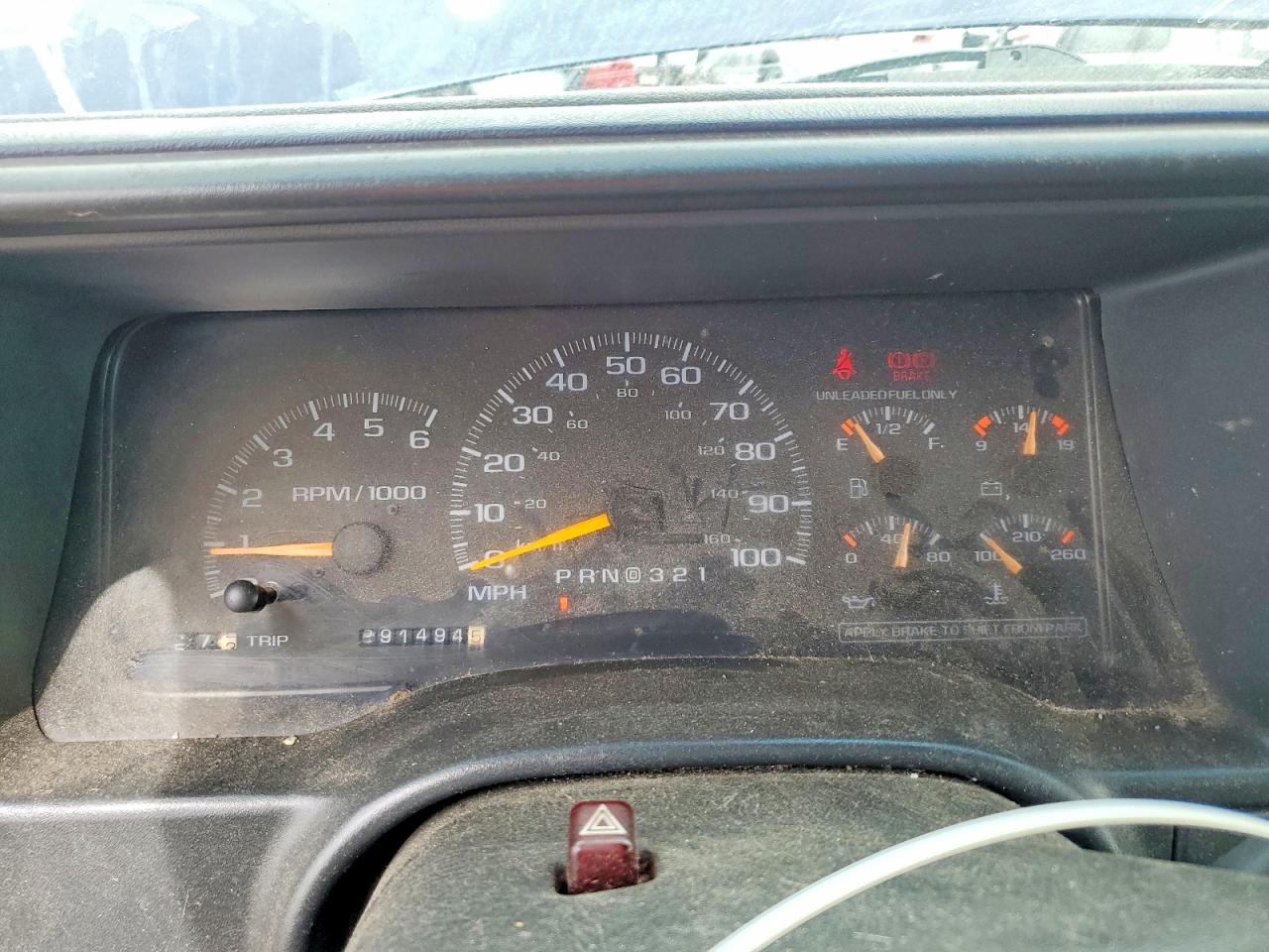 1998 Chevrolet Suburban C1500 Blue vin: 1GNEC16R5WJ361307