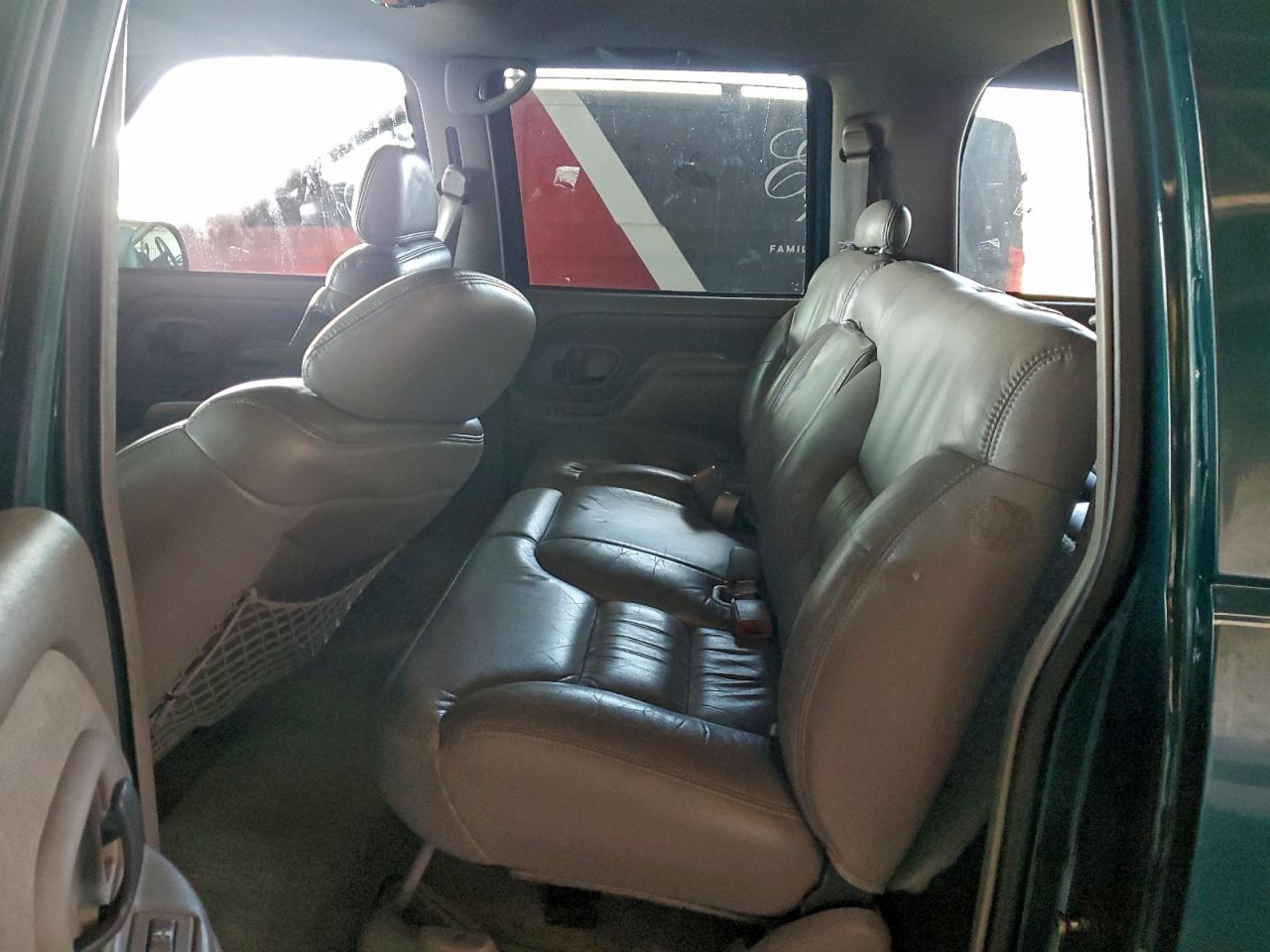 1997 Chevrolet Suburban C1500 Green vin: 1GNEC16R9VJ349384